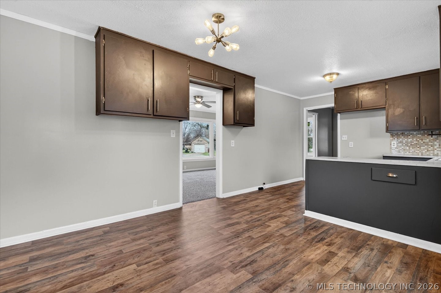 507 W Russell Avenue Property Photo 12