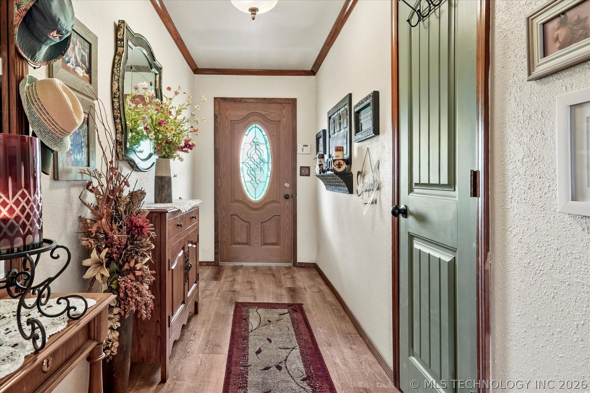 4152 W Oak Street Property Photo 6