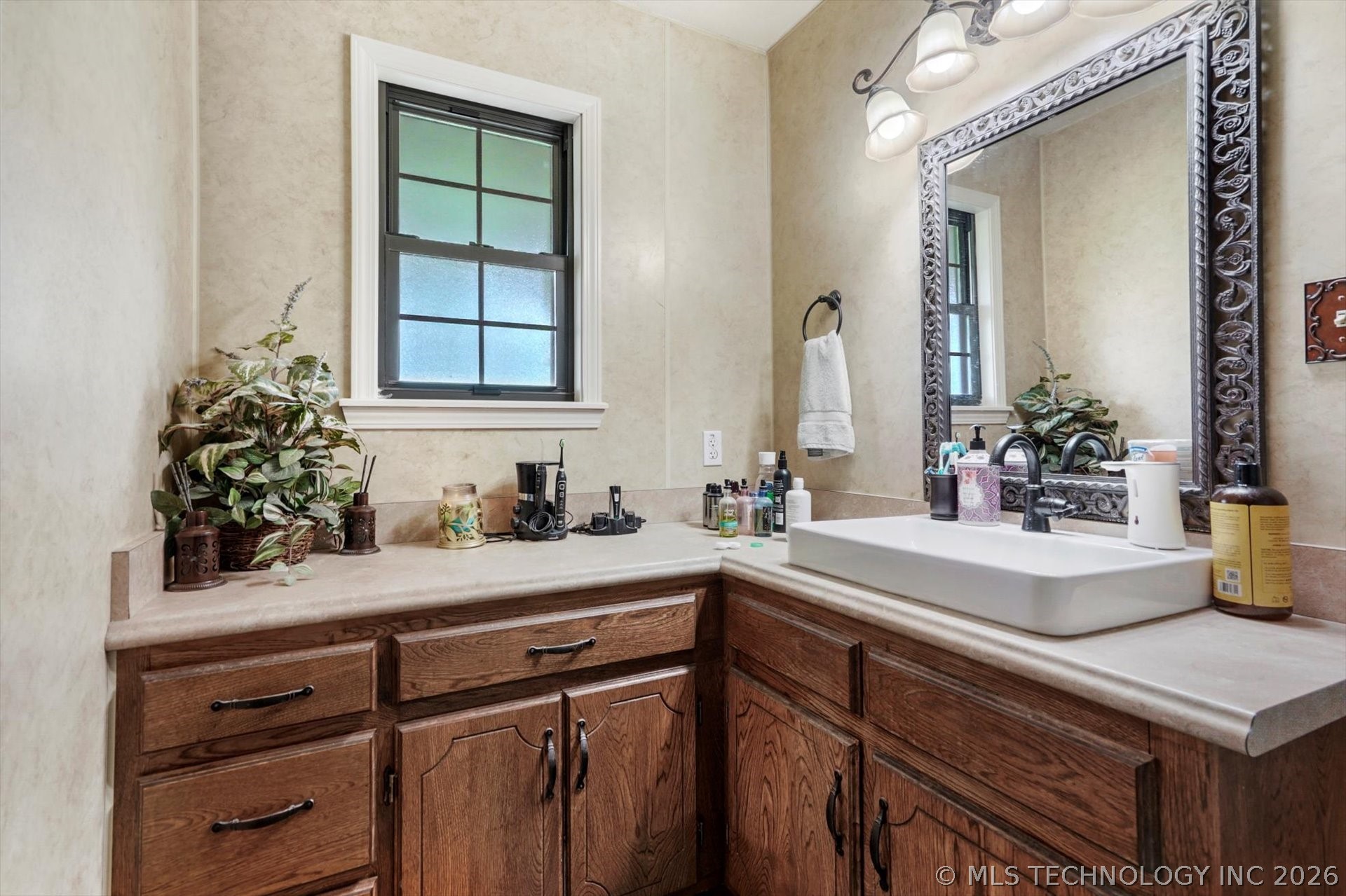 4152 W Oak Street Property Photo 21