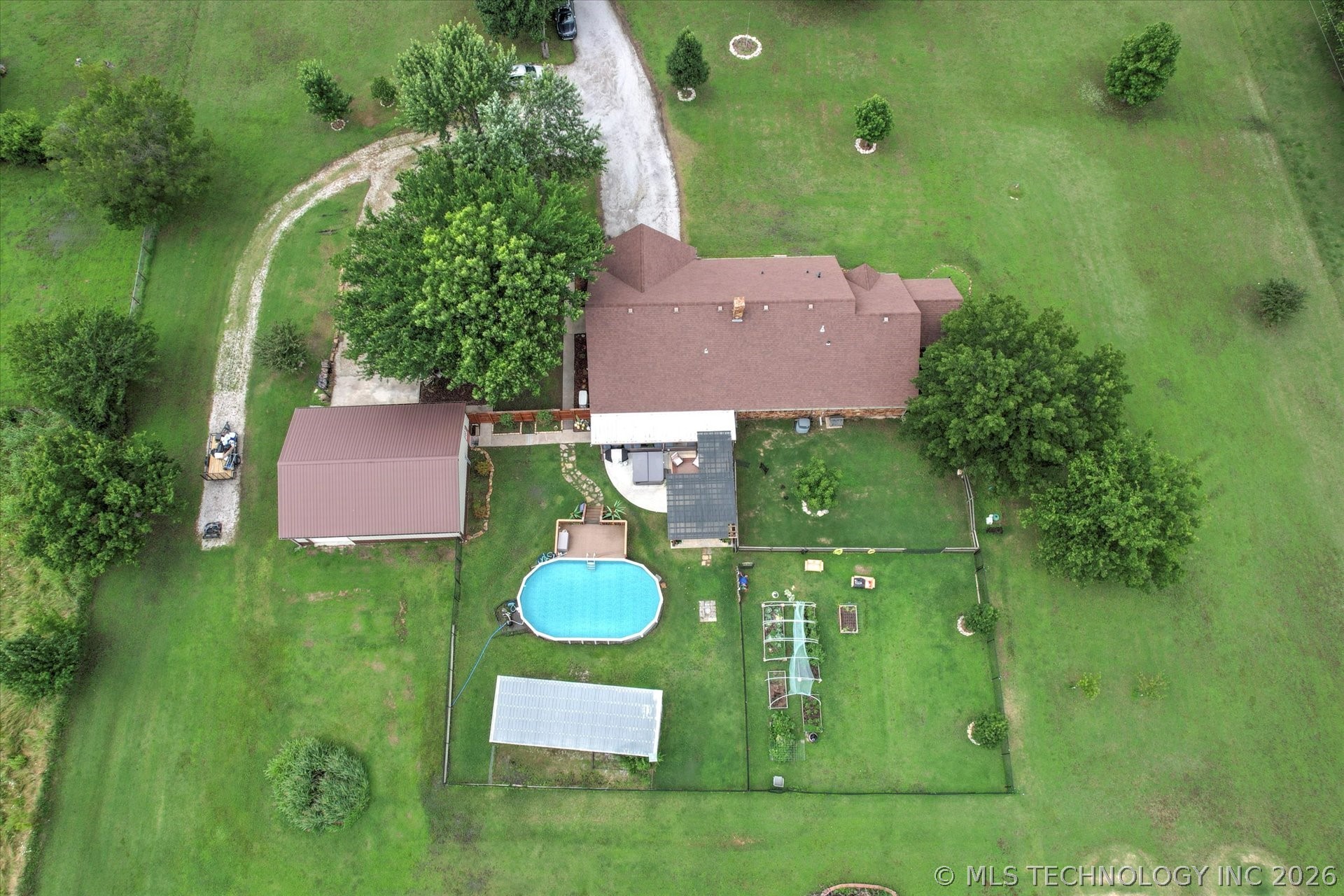 4152 W Oak Street Property Photo 52