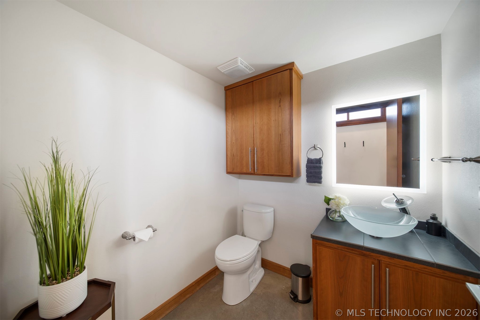 27400 S 614 Road Property Photo 7
