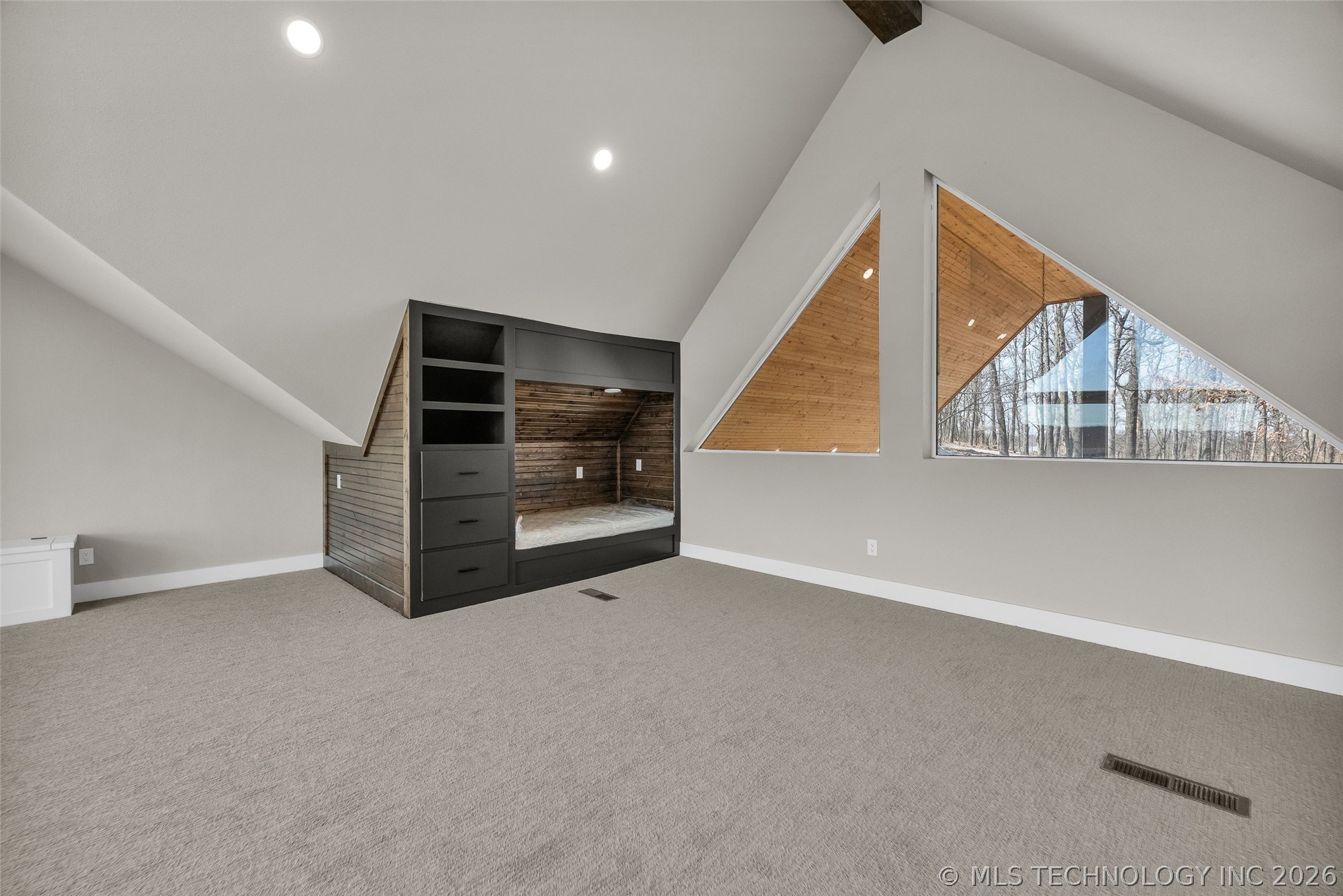 145 Private Road 66 Property Photo 52