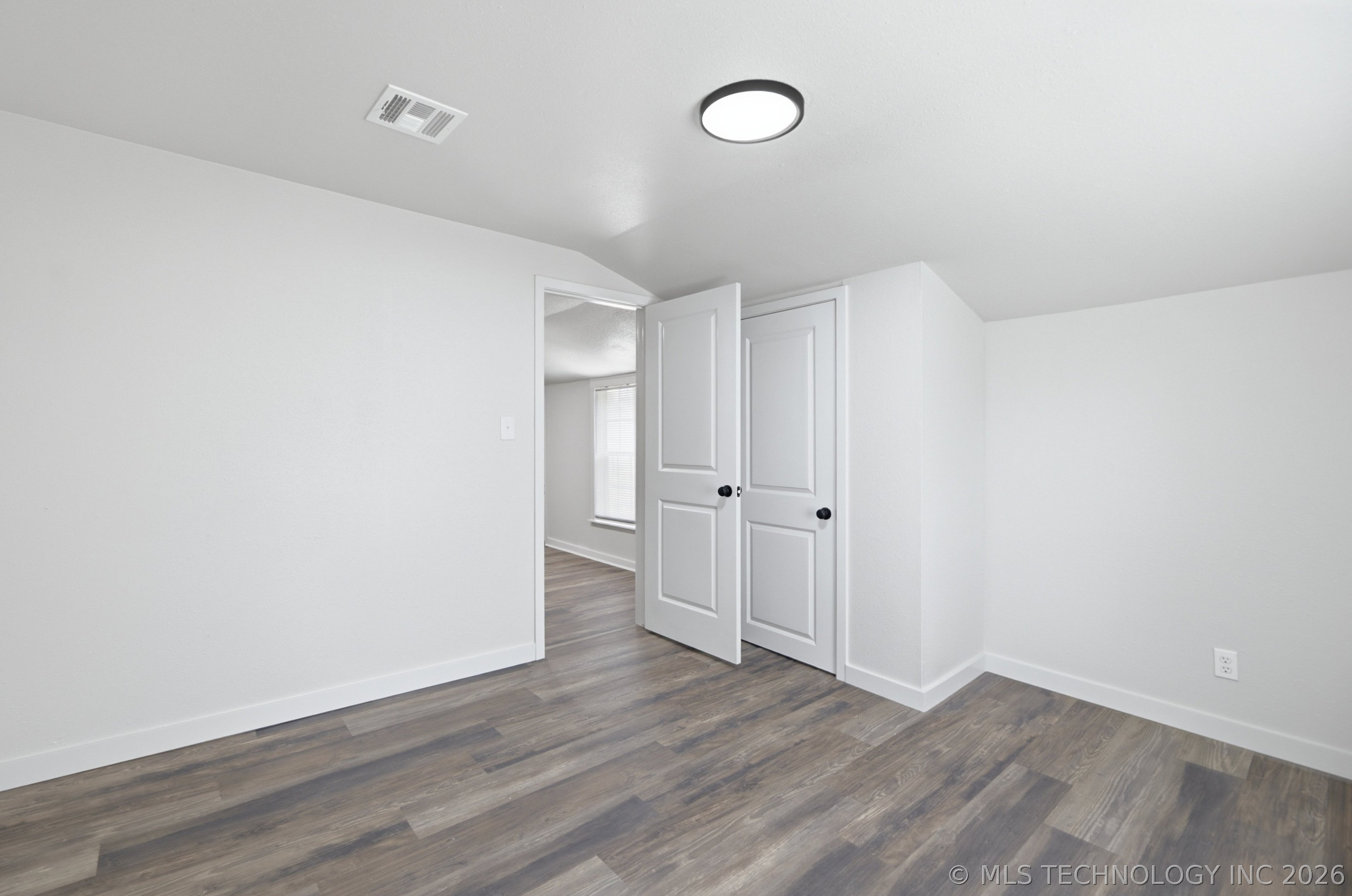 308 First Street Property Photo 13