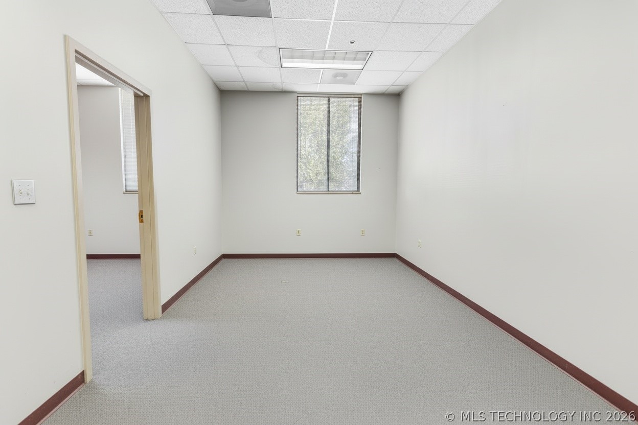 315 W Will Rogers Boulevard Property Photo 8
