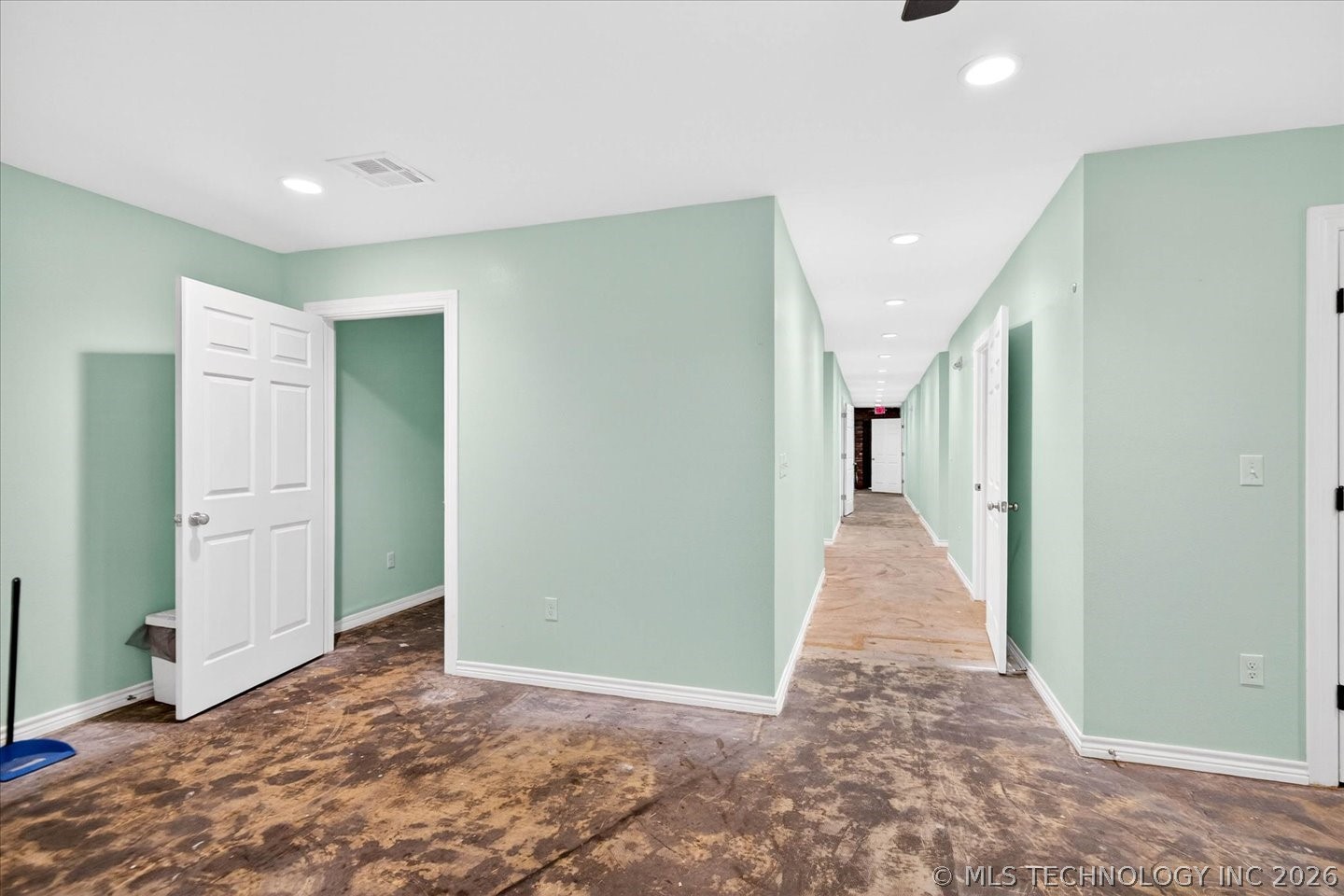121 N Maple Street Property Photo 34