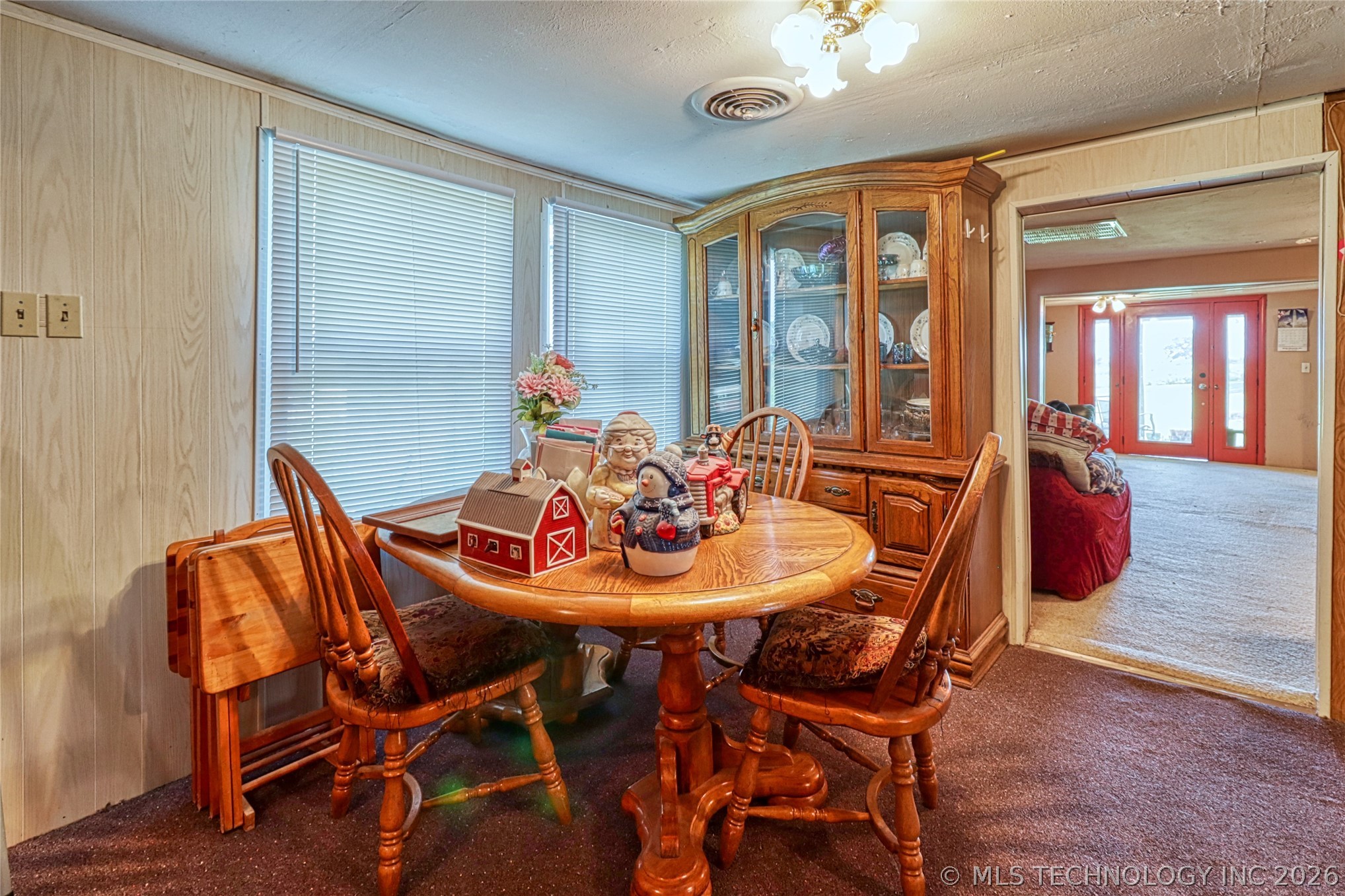38987 Leo Road Property Photo 10