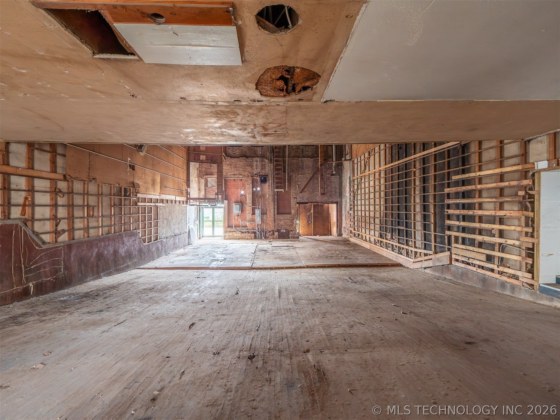 212 E Choctaw Property Photo 11