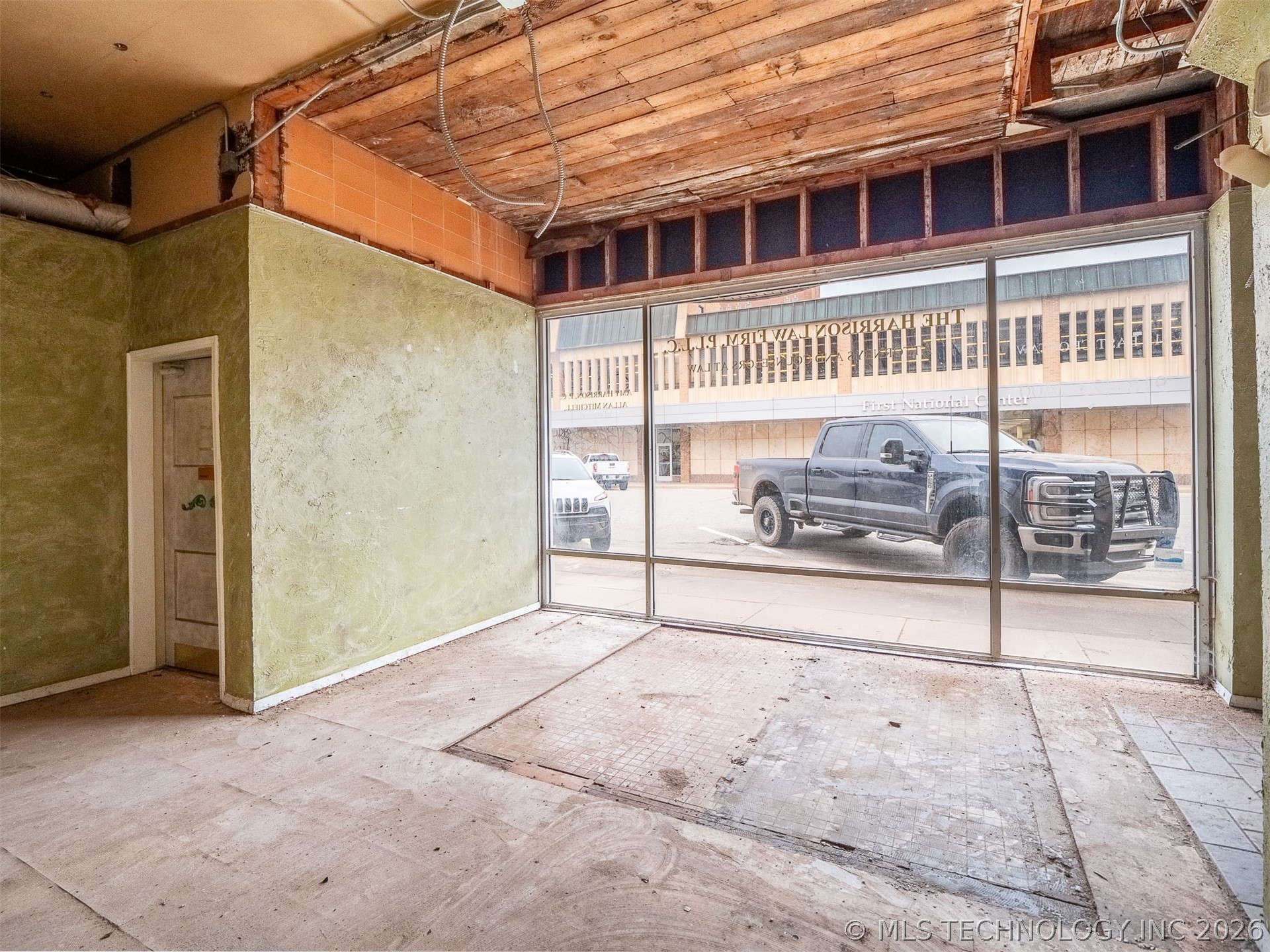 212 E Choctaw Property Photo 17
