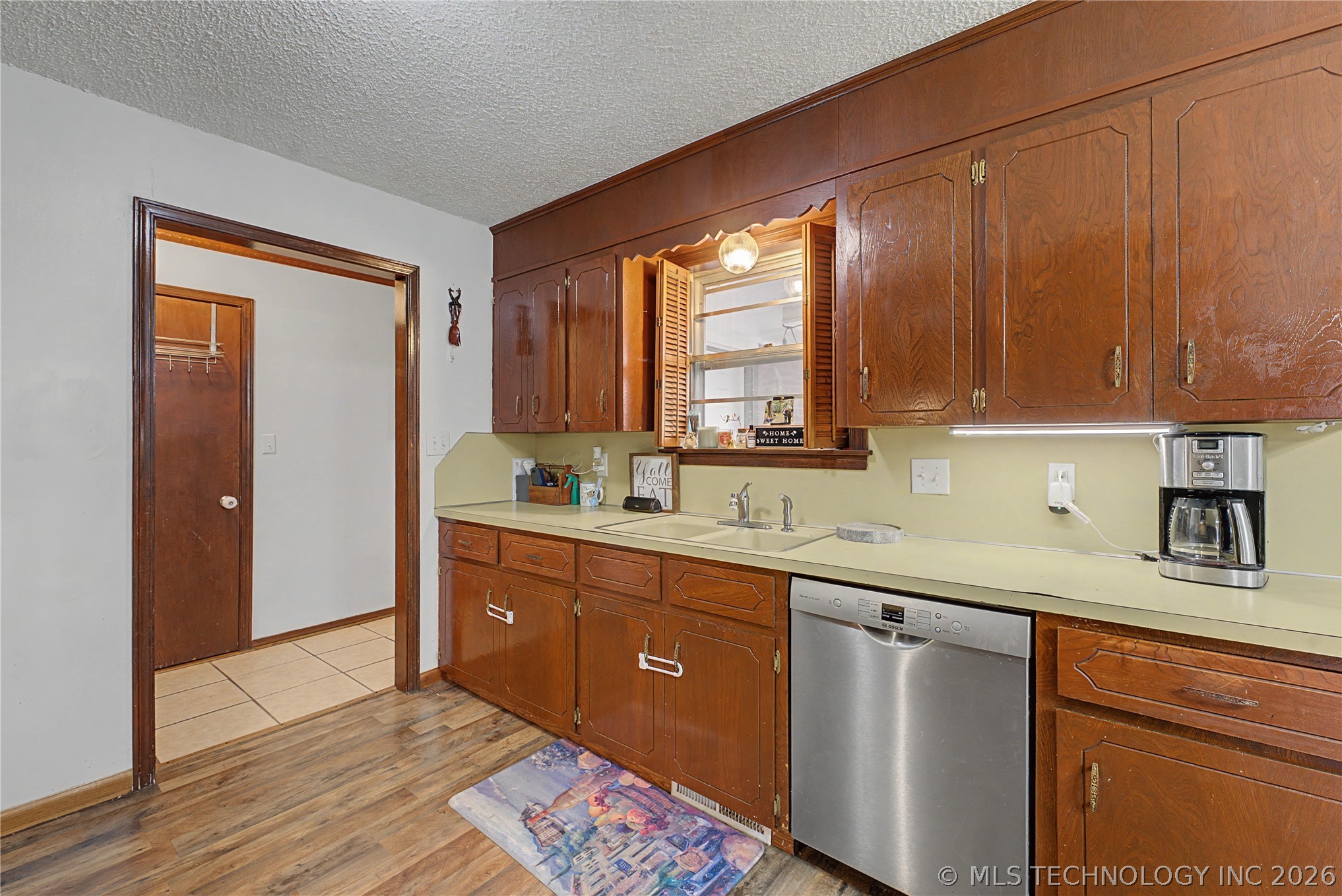 14131 N 100th Avenue E Property Photo 6