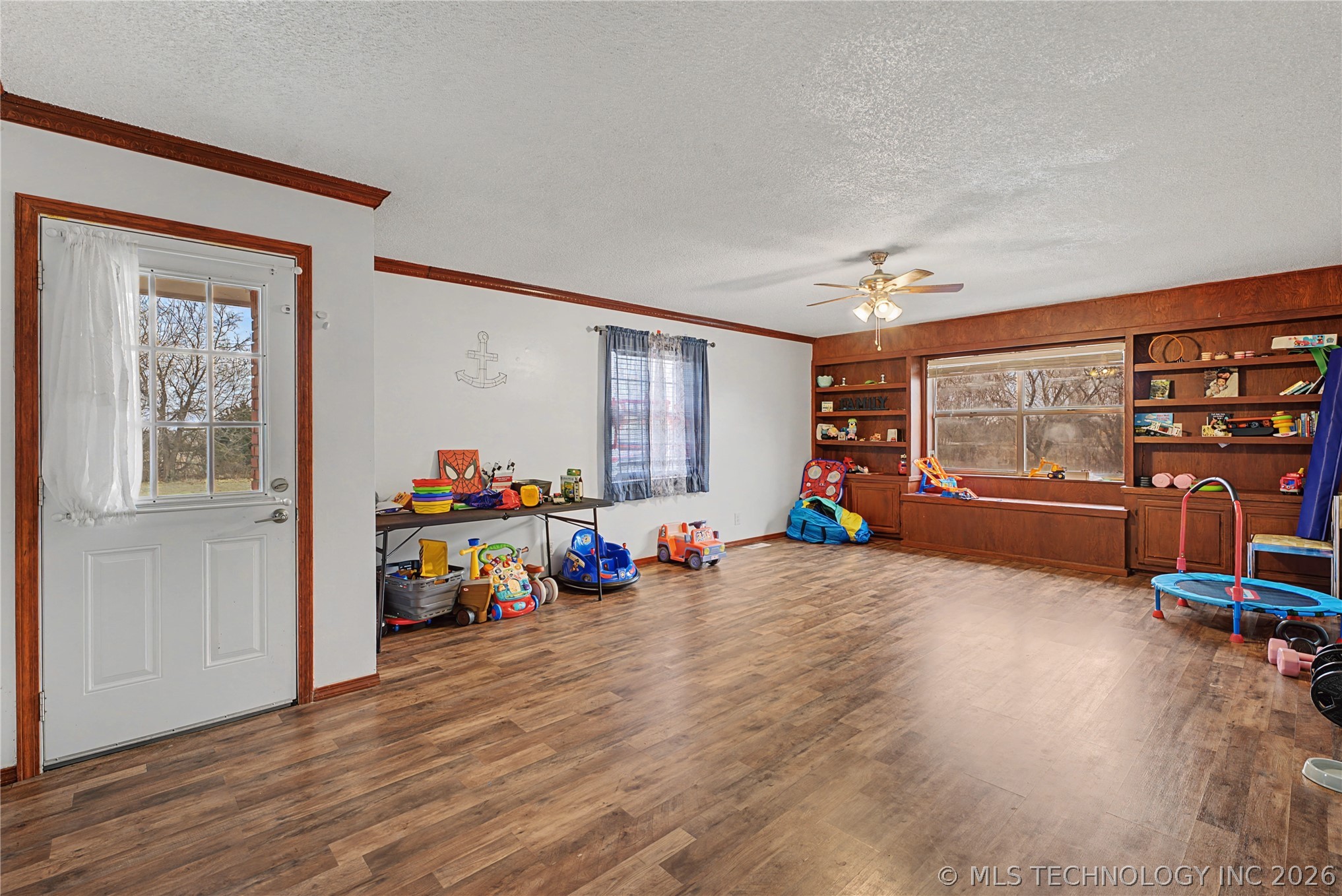 14131 N 100th Avenue E Property Photo 9
