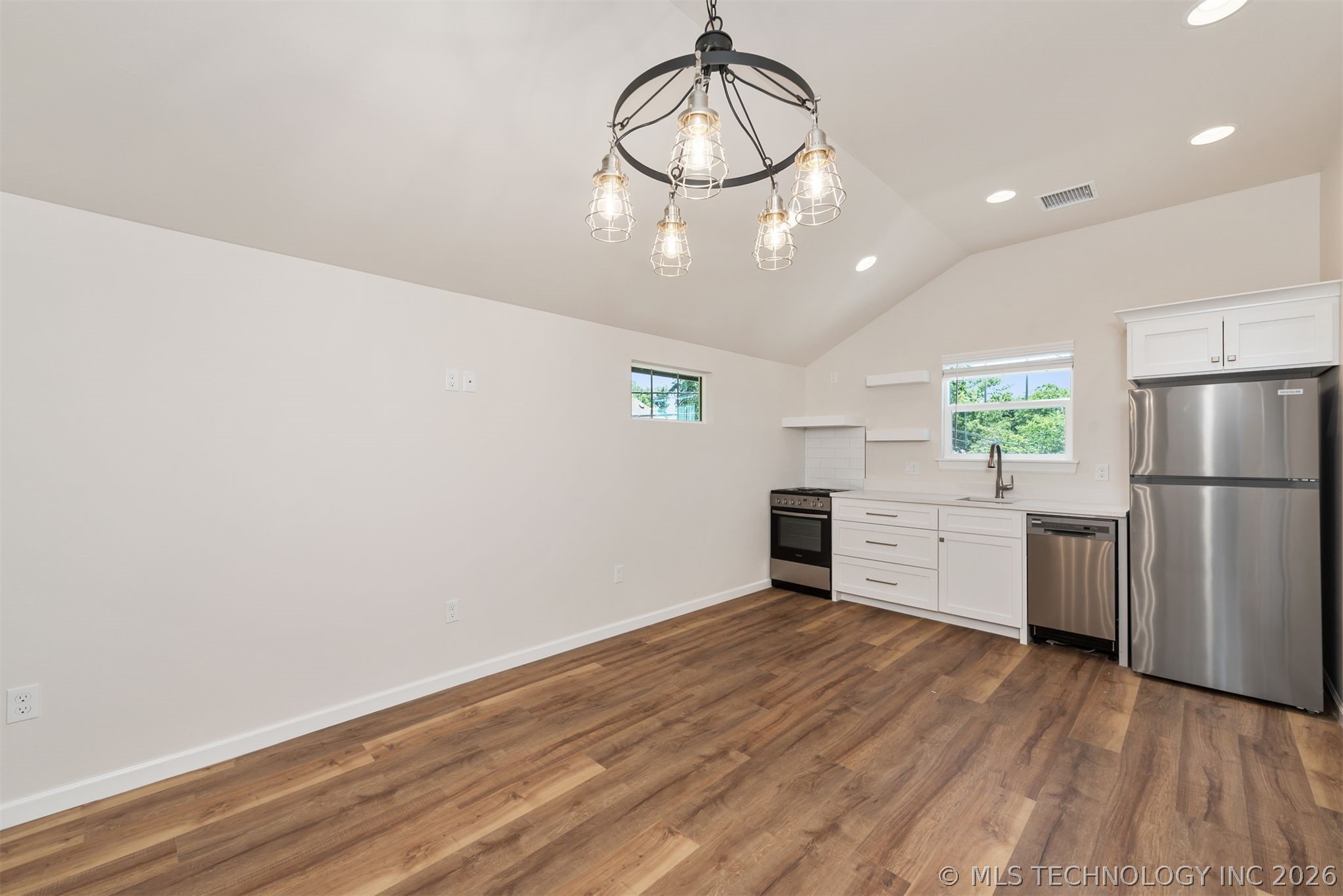 1123 S Delaware Place Property Photo 26