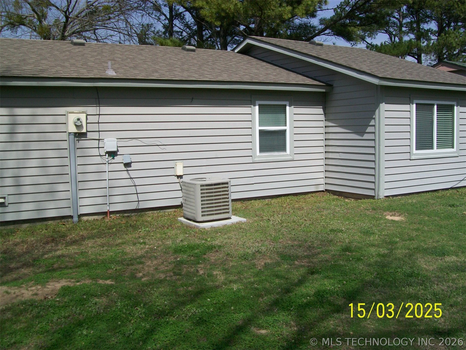 303 Willow Street Property Photo 2