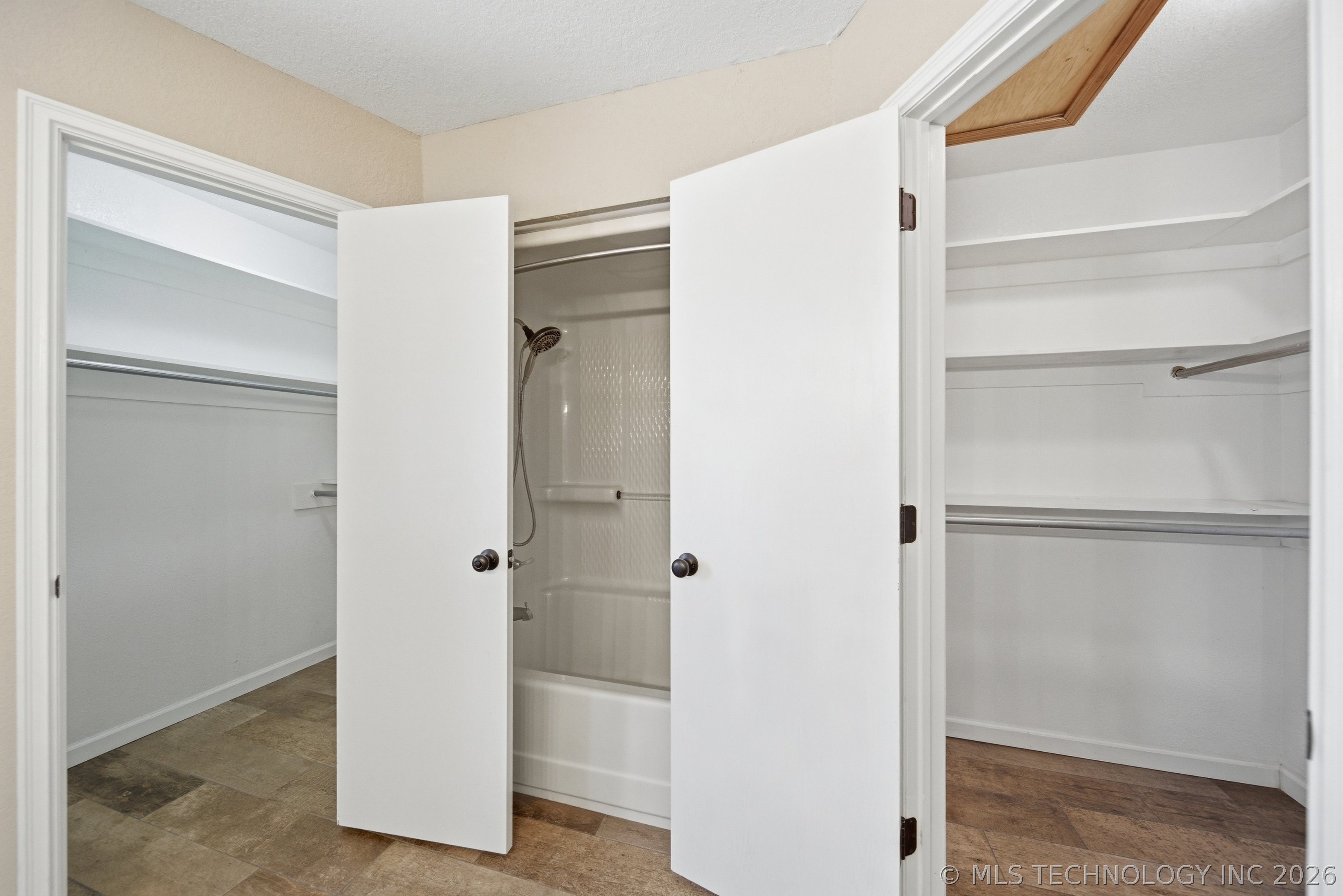 16921 Elm Lane Property Photo 17