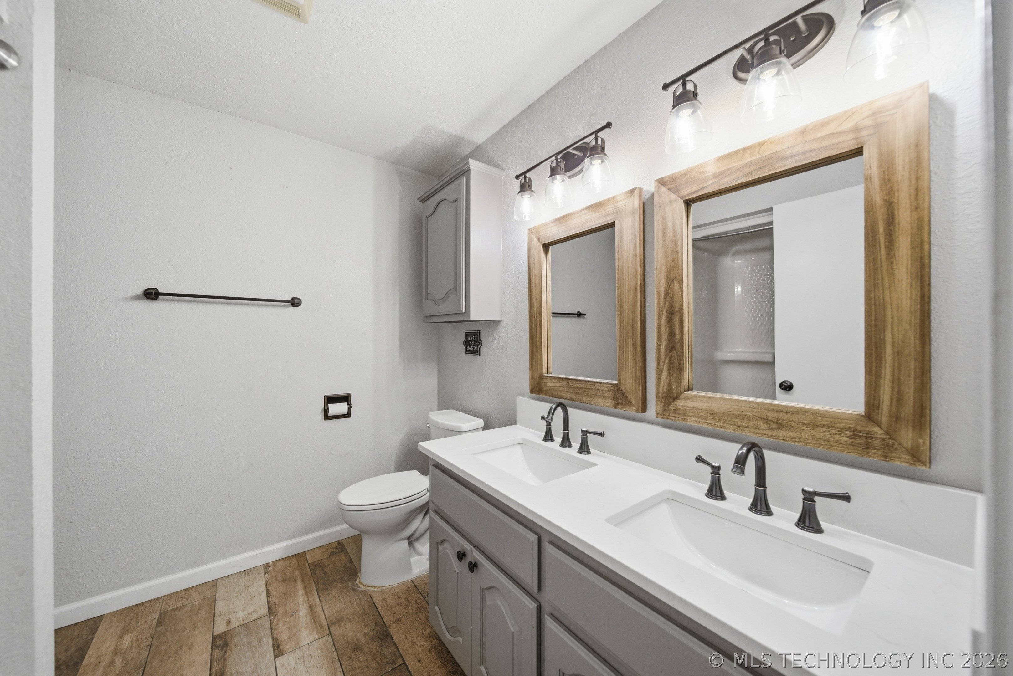 16921 Elm Lane Property Photo 21