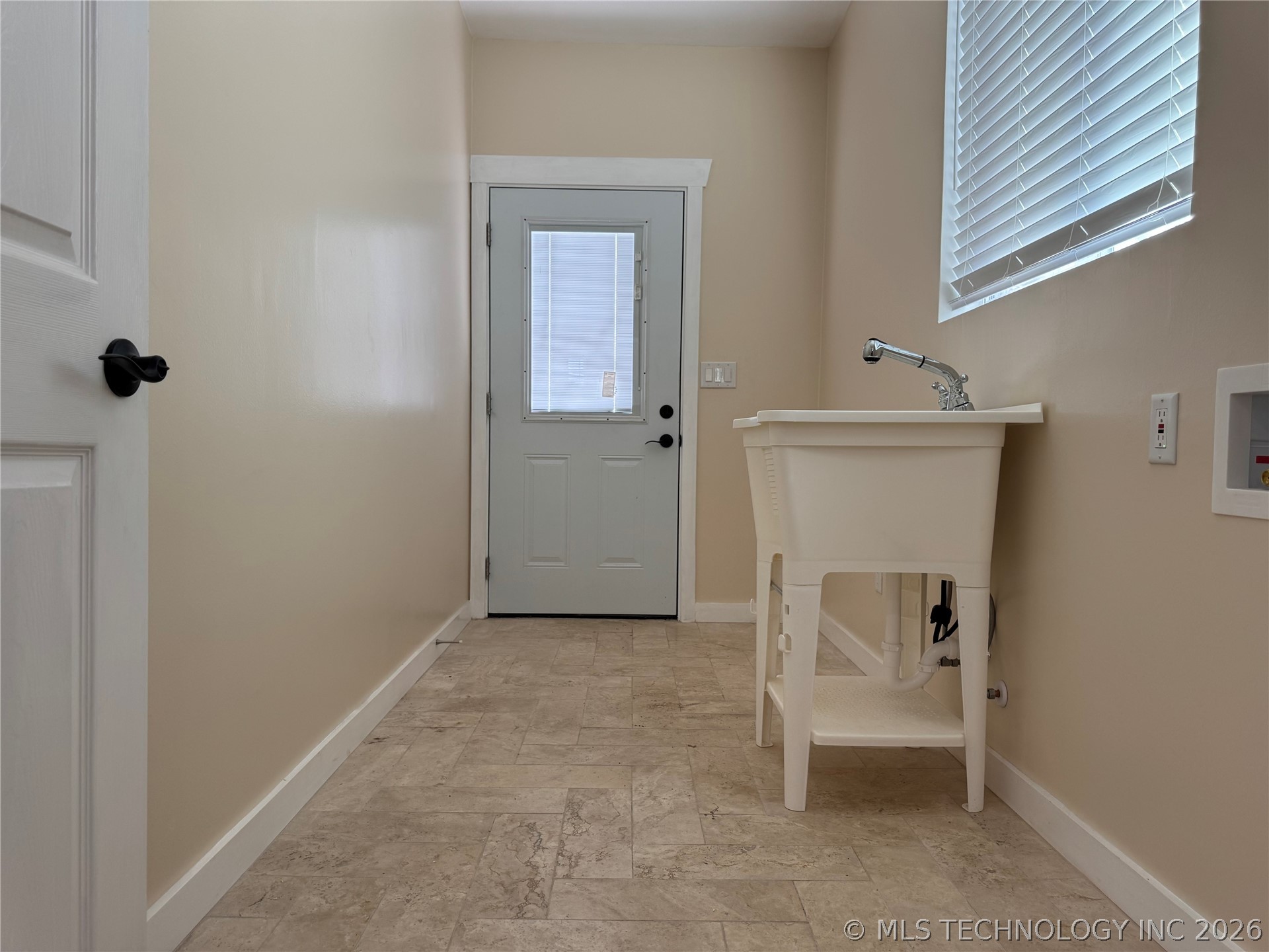 715 A Street Ne Property Photo 19