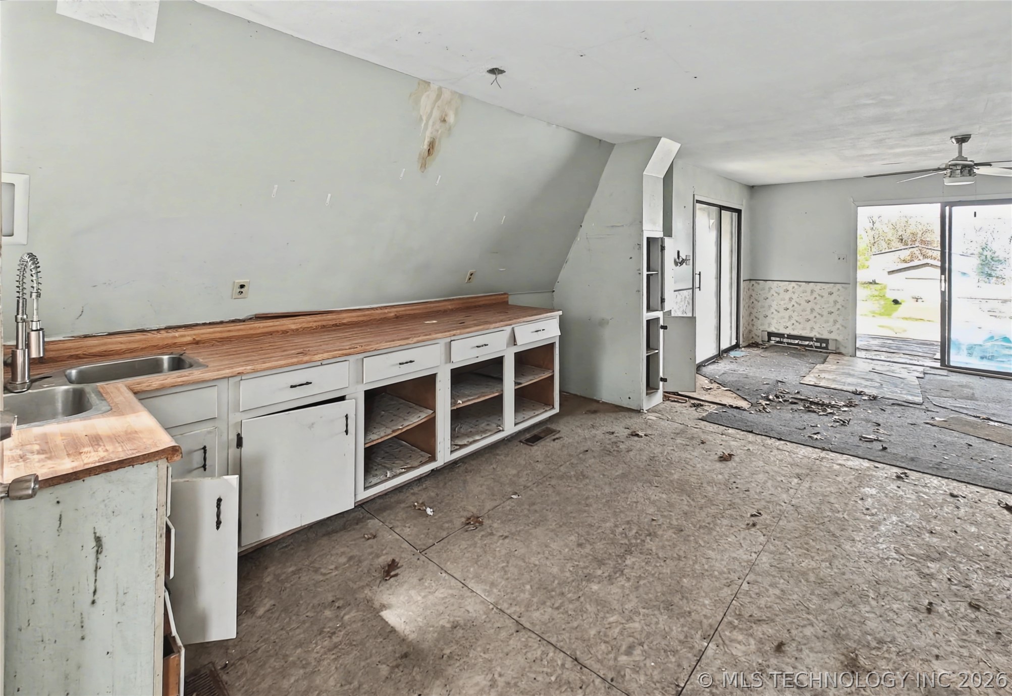 15841 W Flint Rock Road Property Photo 9
