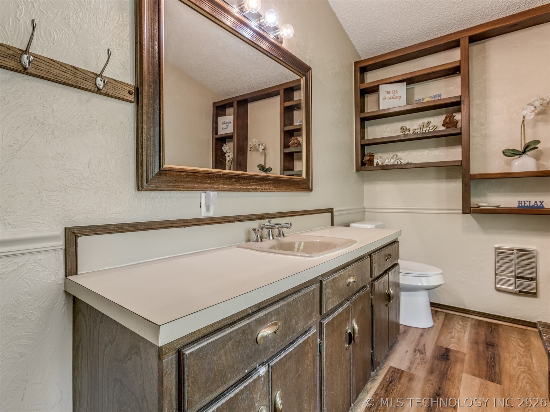 110390 S 4183 Property Photo 39