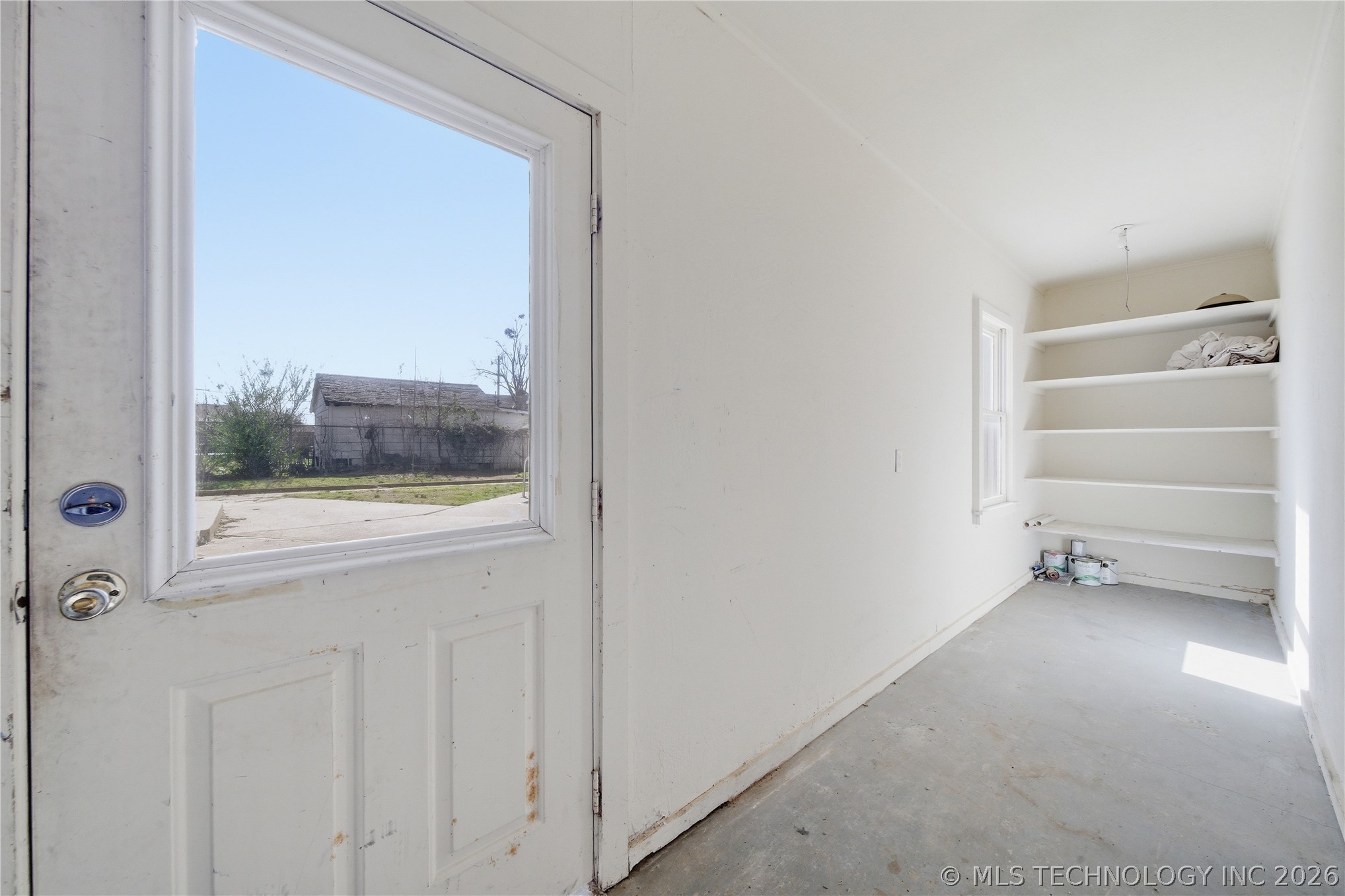 411 E 6th Street Property Photo 37