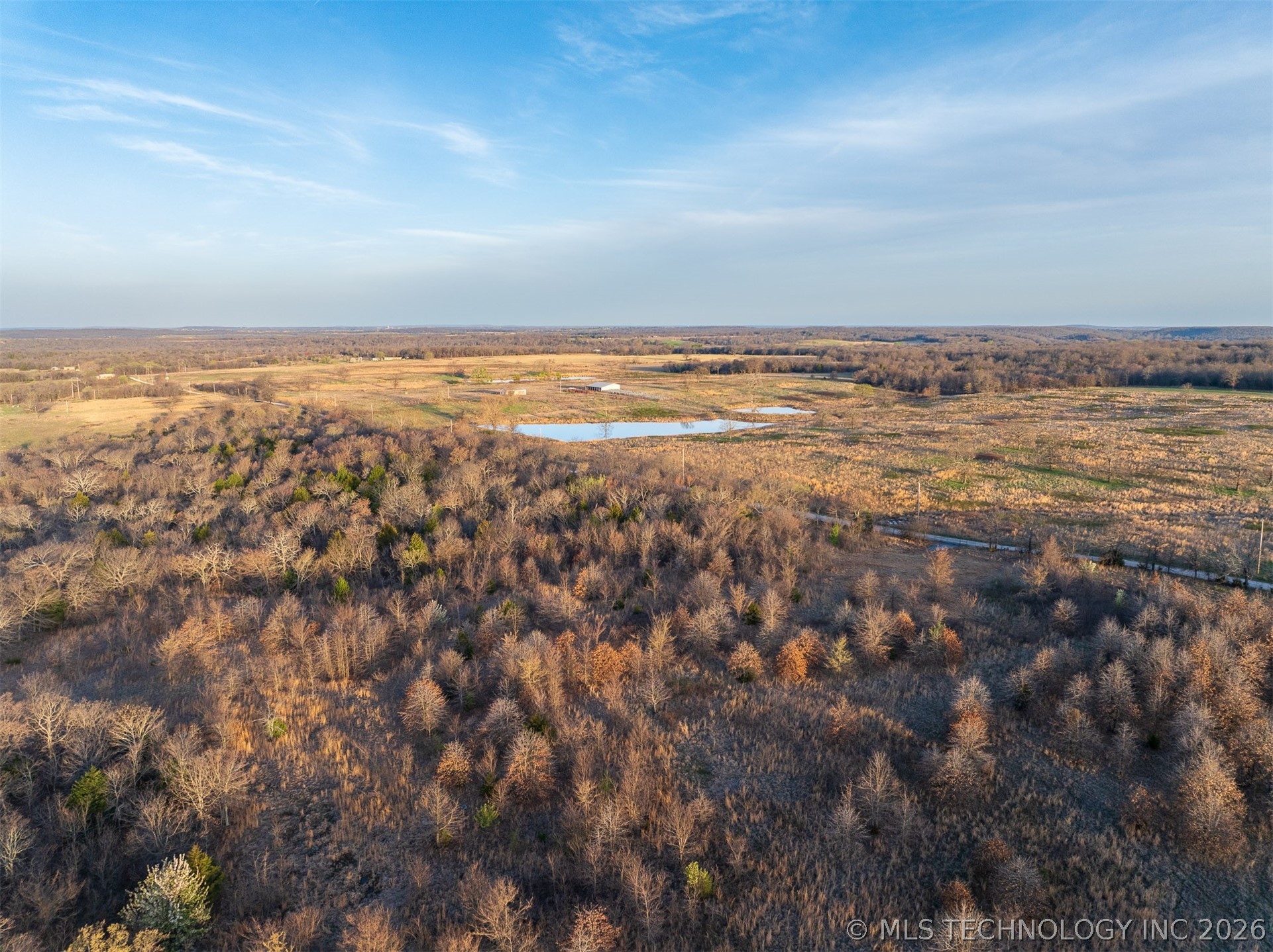 2 E 1110 Road Property Photo 6