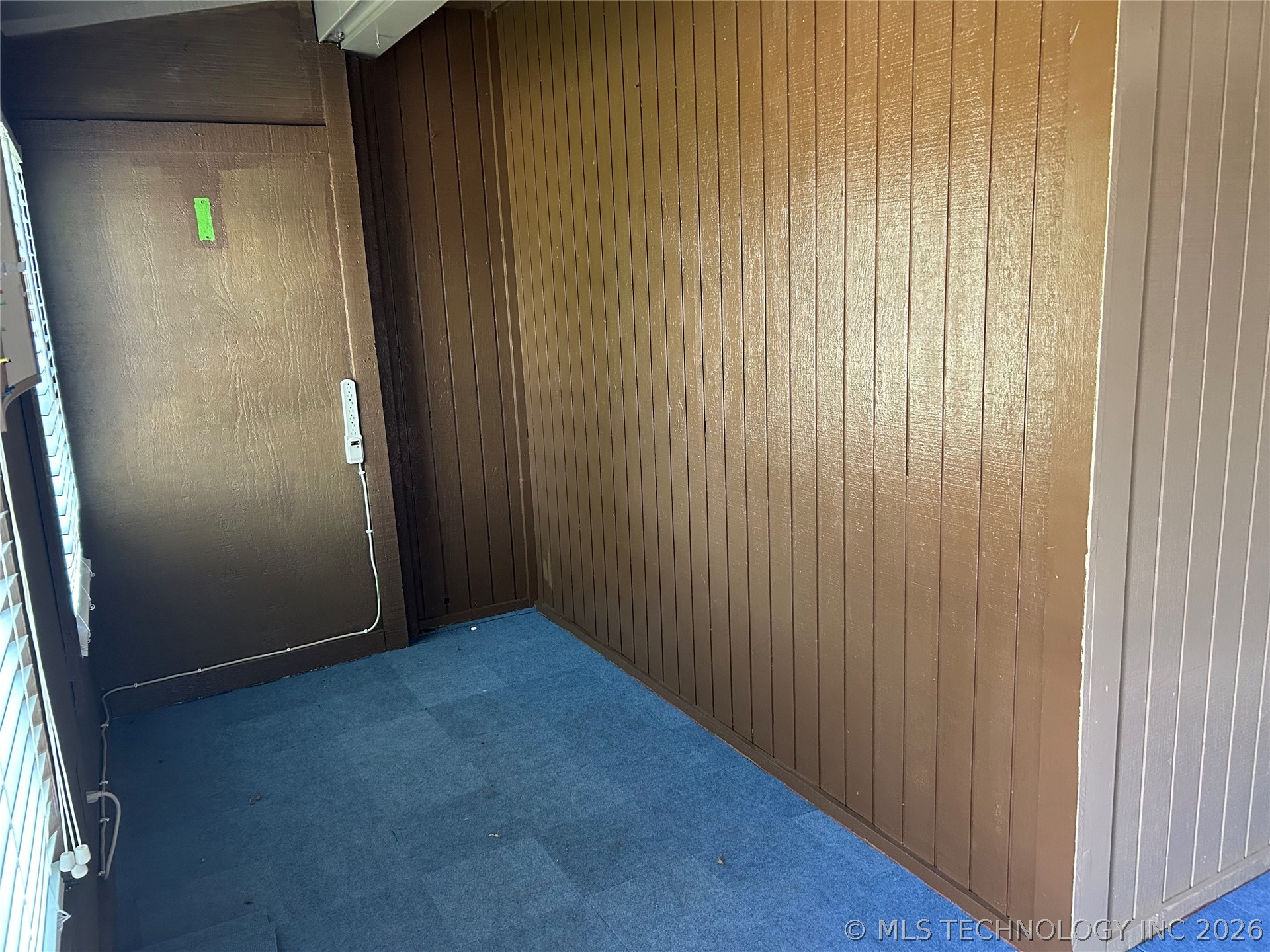 2408 Sarah Lane Property Photo 2