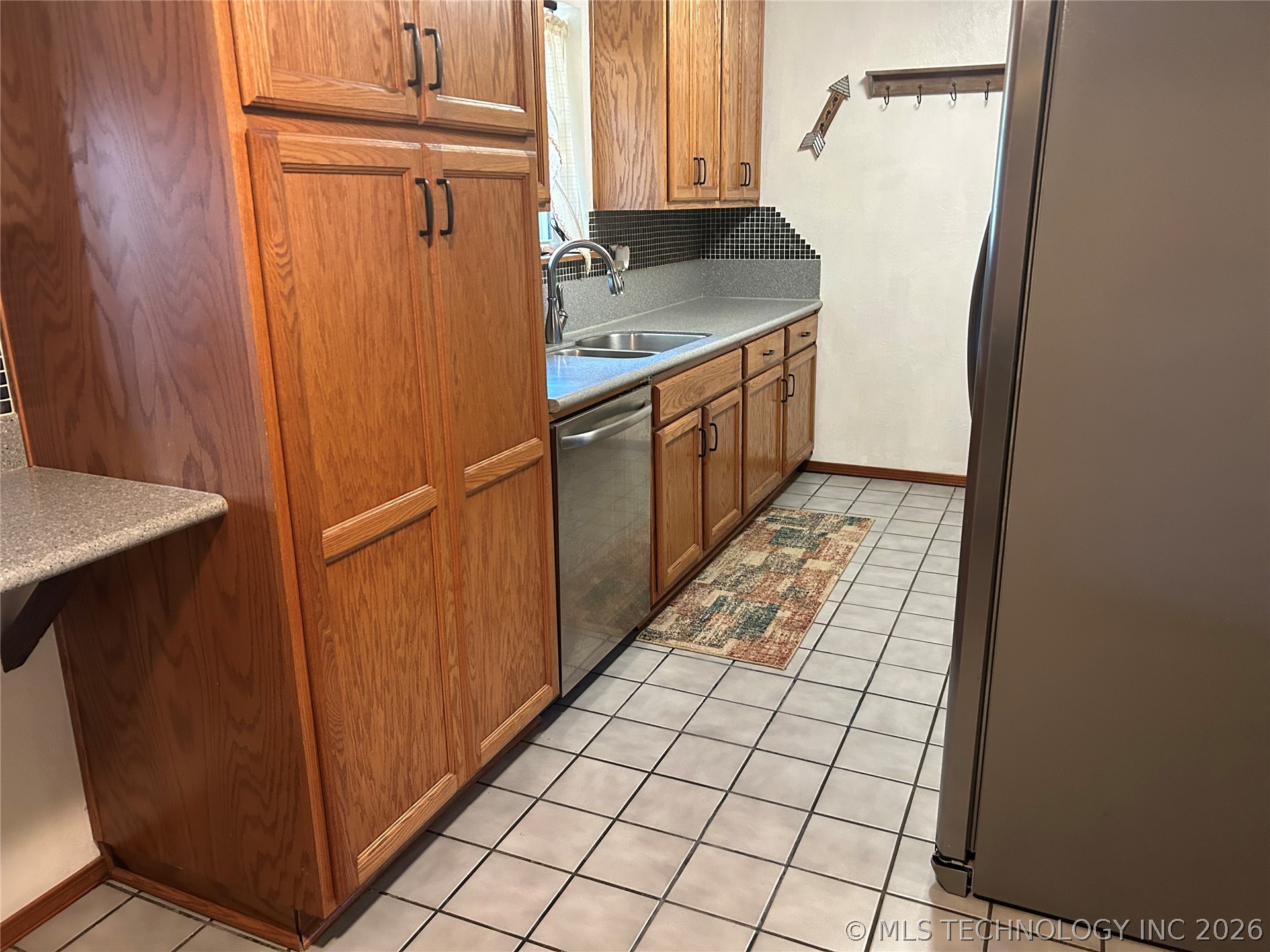 2408 Sarah Lane Property Photo 27