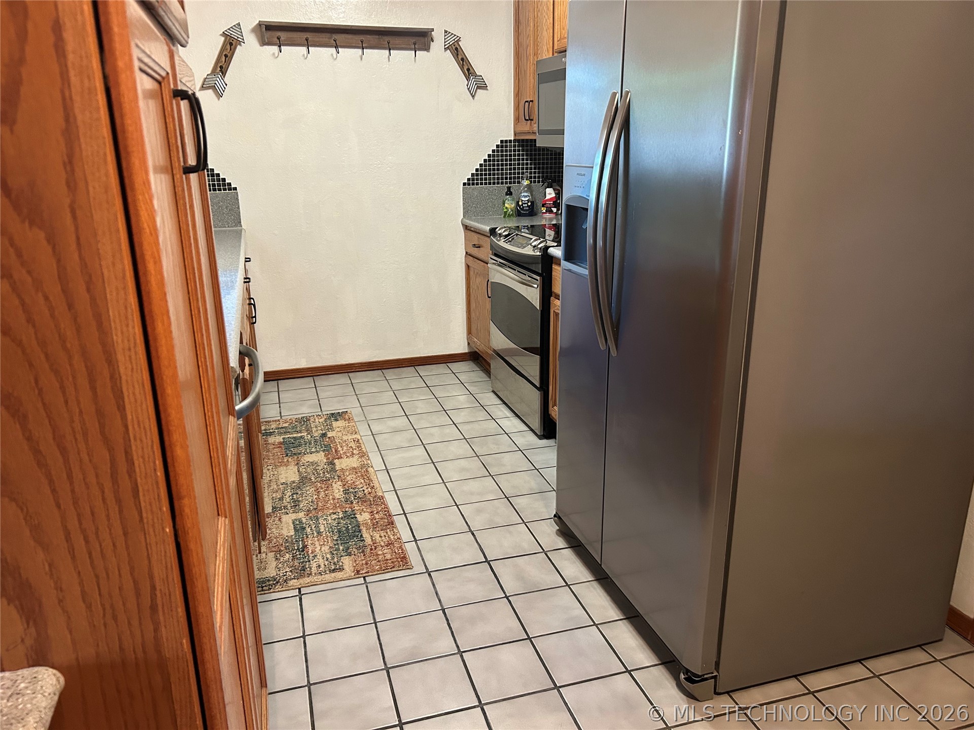 2408 Sarah Lane Property Photo 28