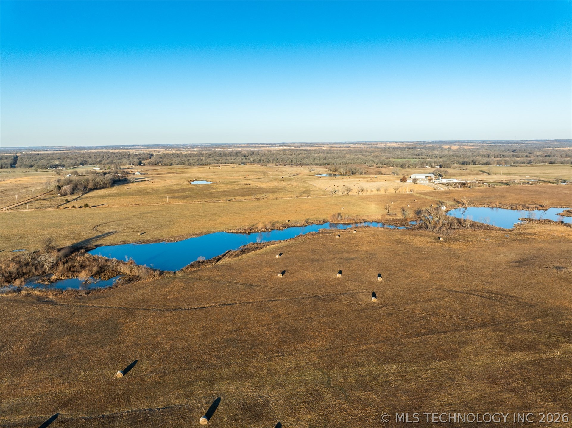 220 E 220 Road Property Photo 18