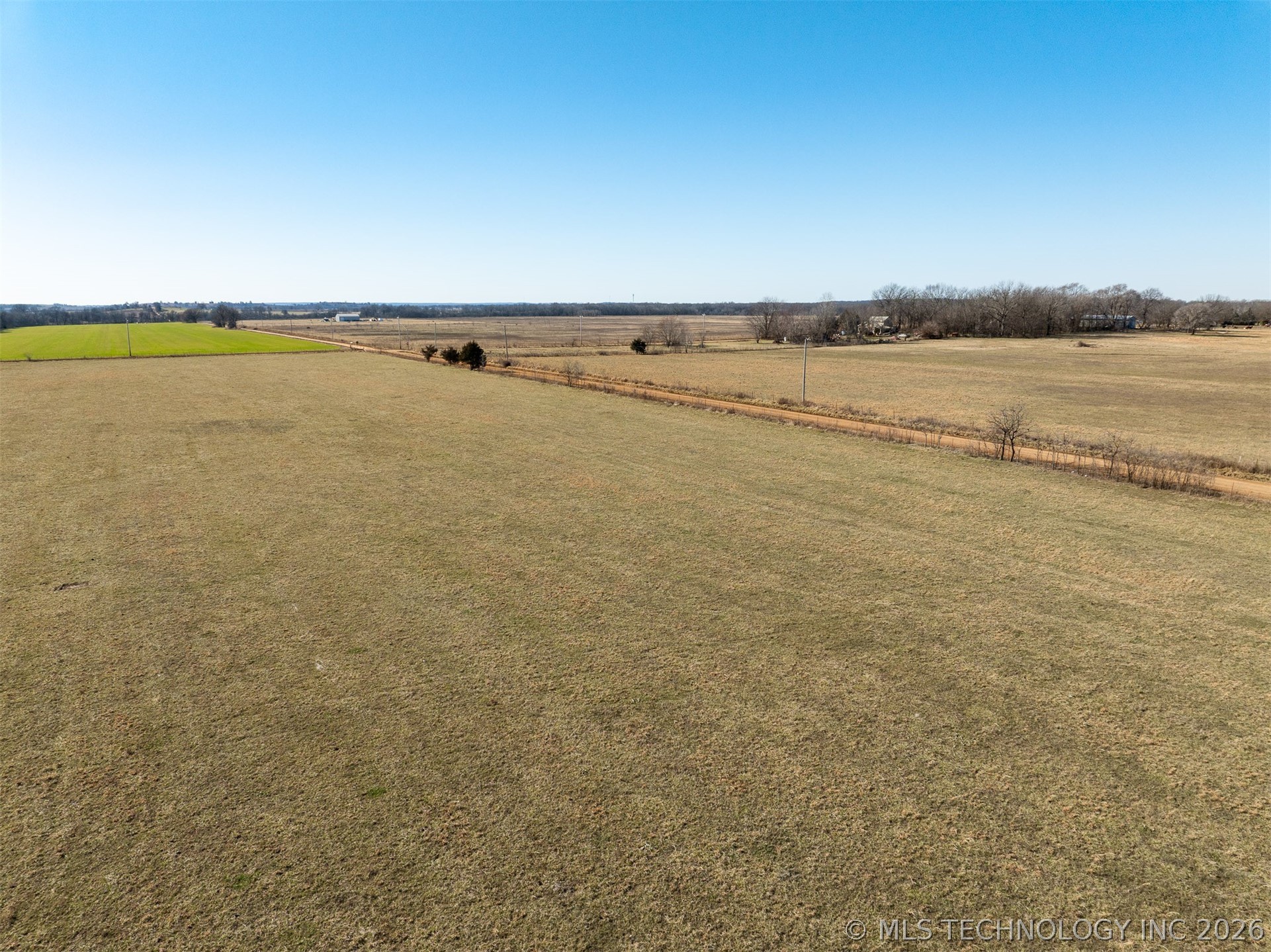 220 E 220 Road Property Photo 26
