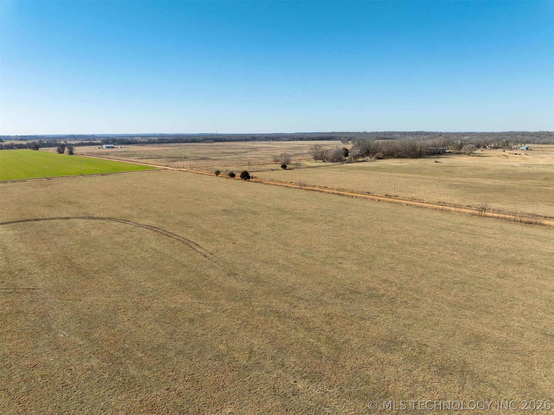 220 E 220 Road Property Photo 27