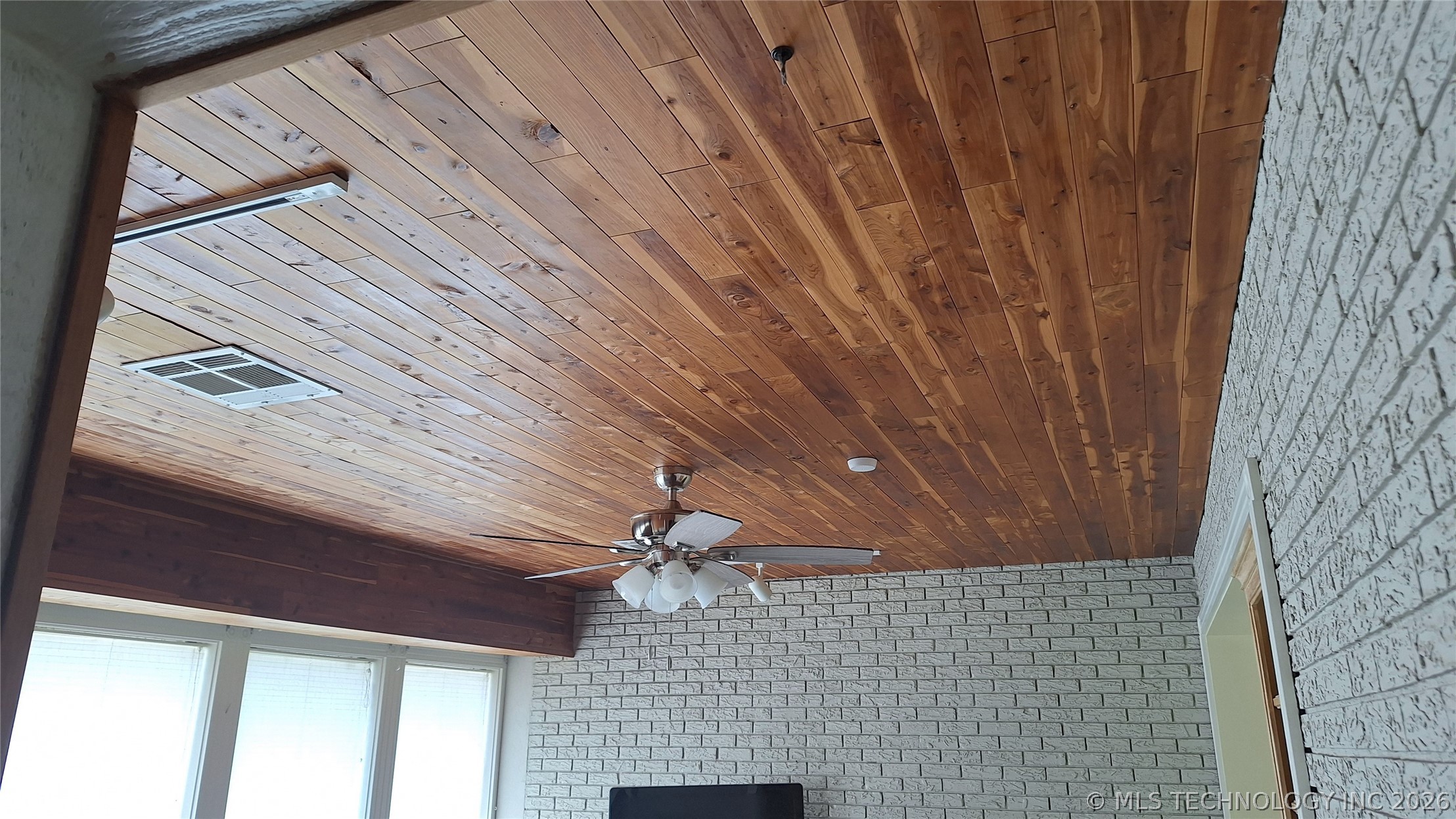 729 W Plato Road Property Photo 10