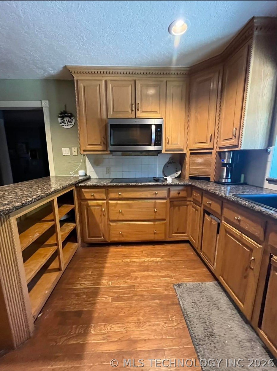 729 W Plato Road Property Photo 13