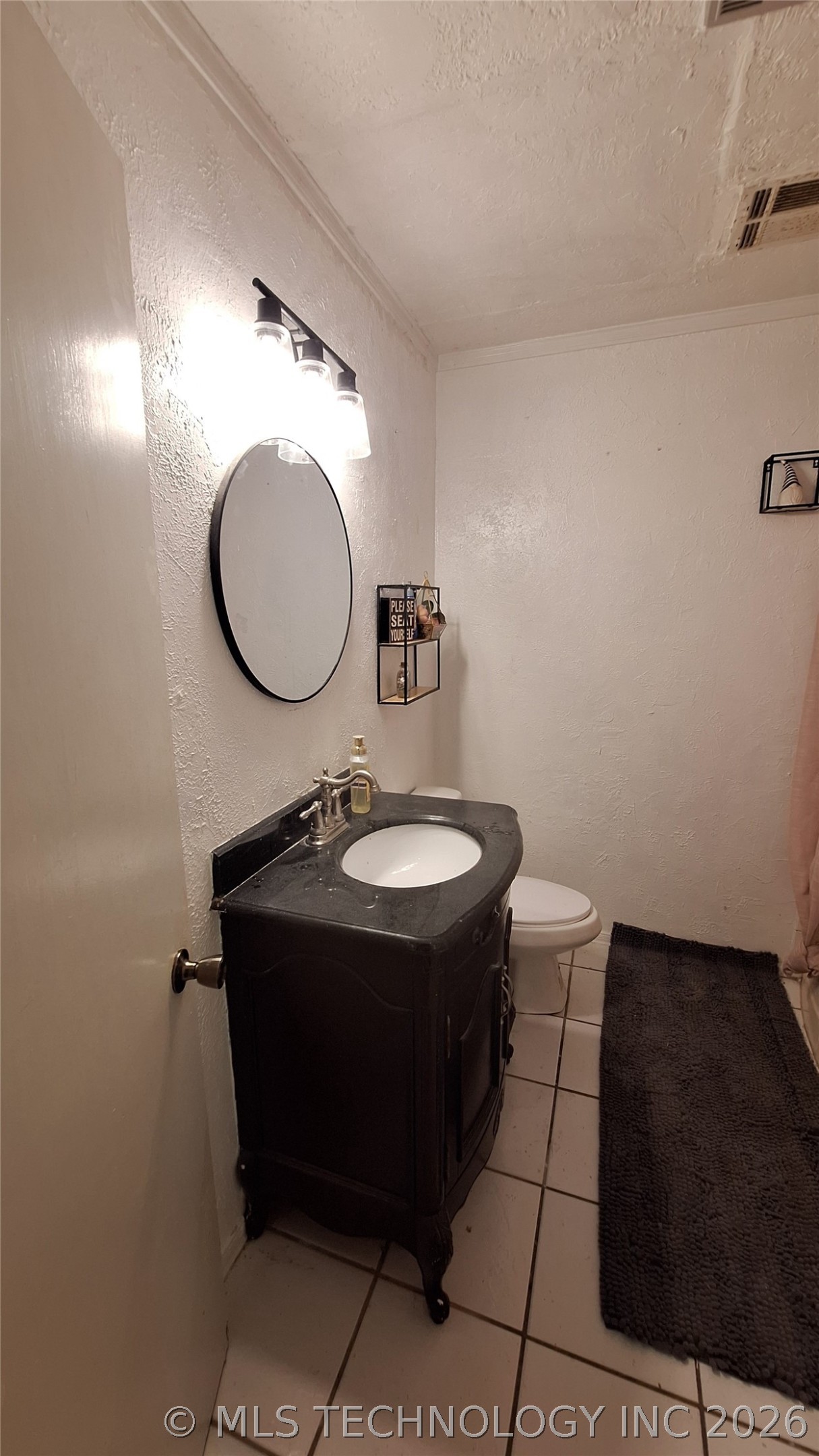 729 W Plato Road Property Photo 17