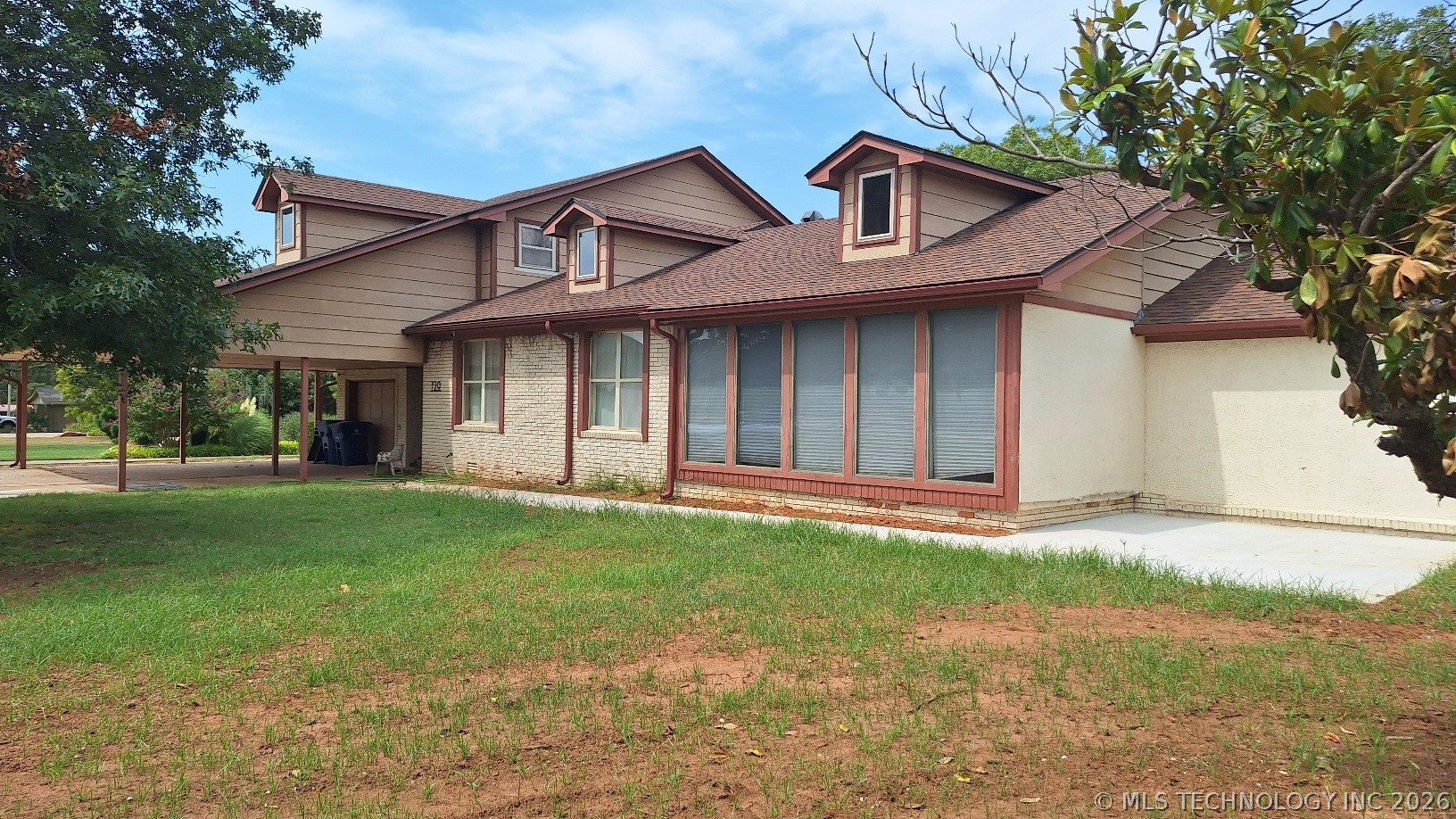 729 W Plato Road Property Photo 37