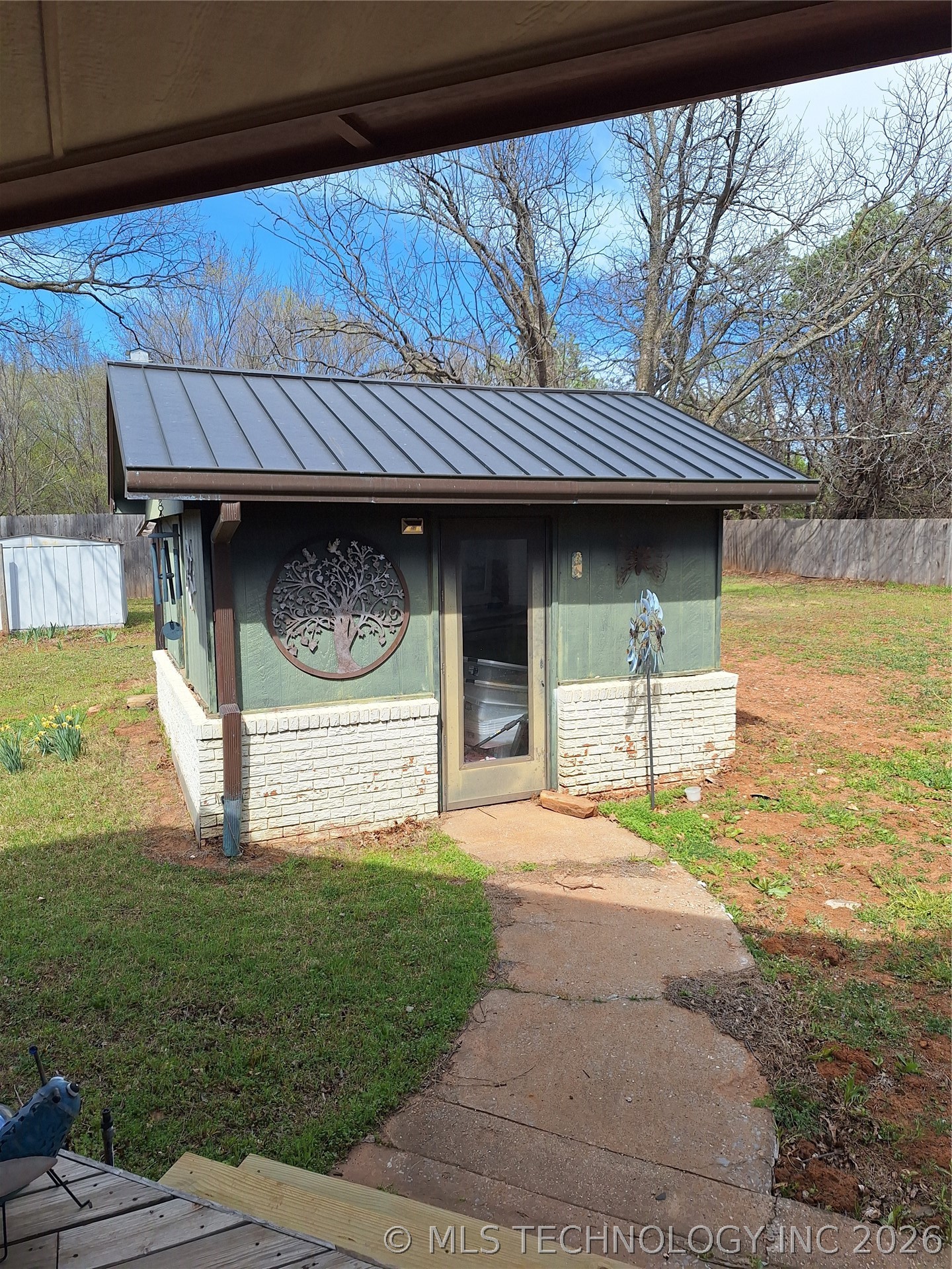 729 W Plato Road Property Photo 38