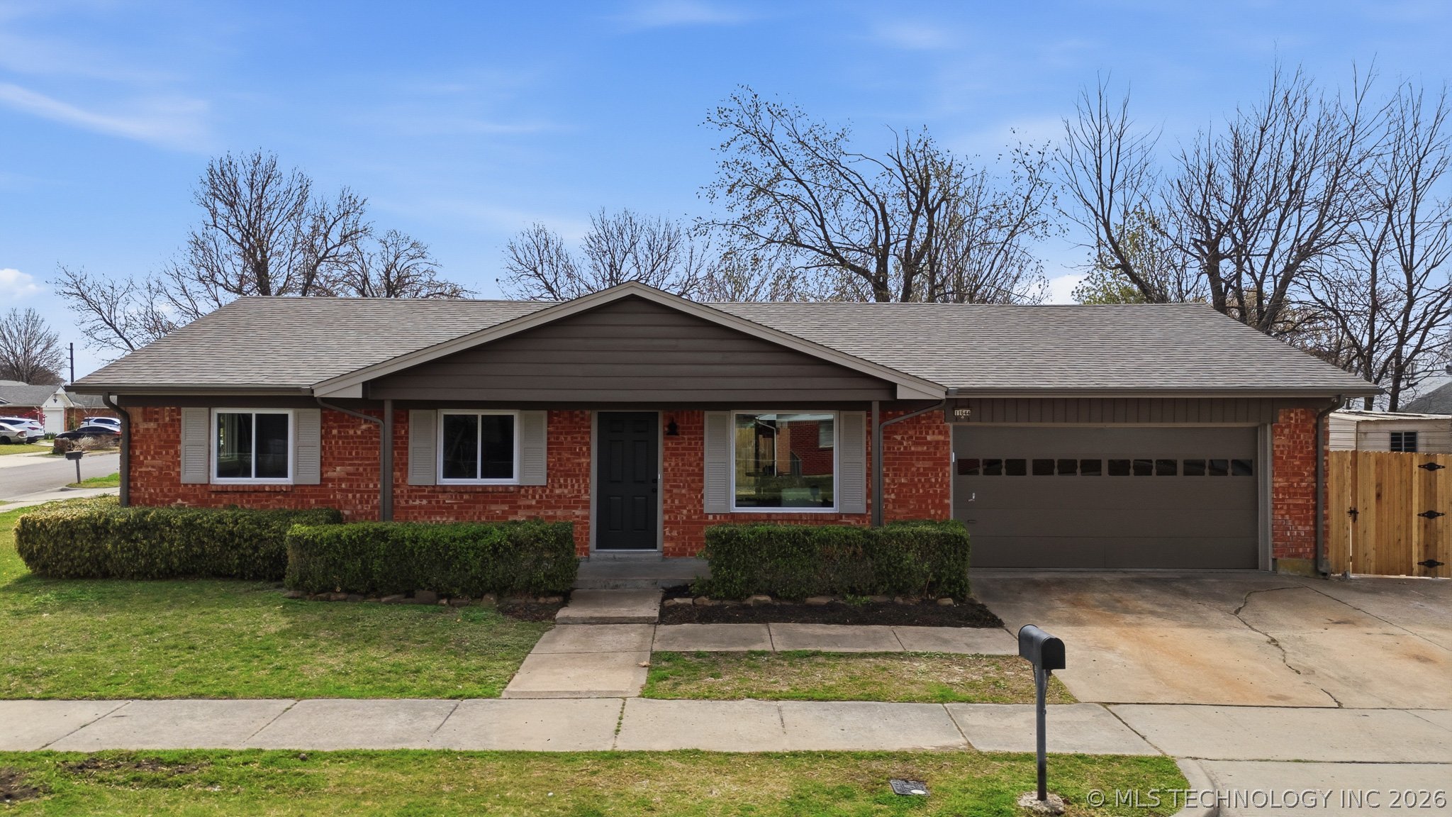11644 E 34th Street Property Photo 1