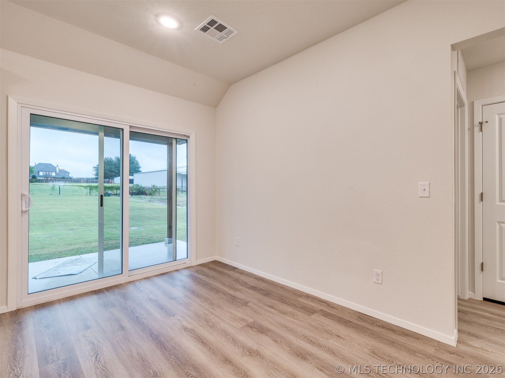 3217 E 147th Place S Property Photo 25