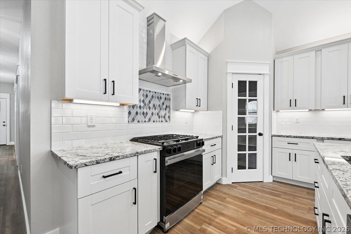 1846 N Utica Avenue Property Photo 9