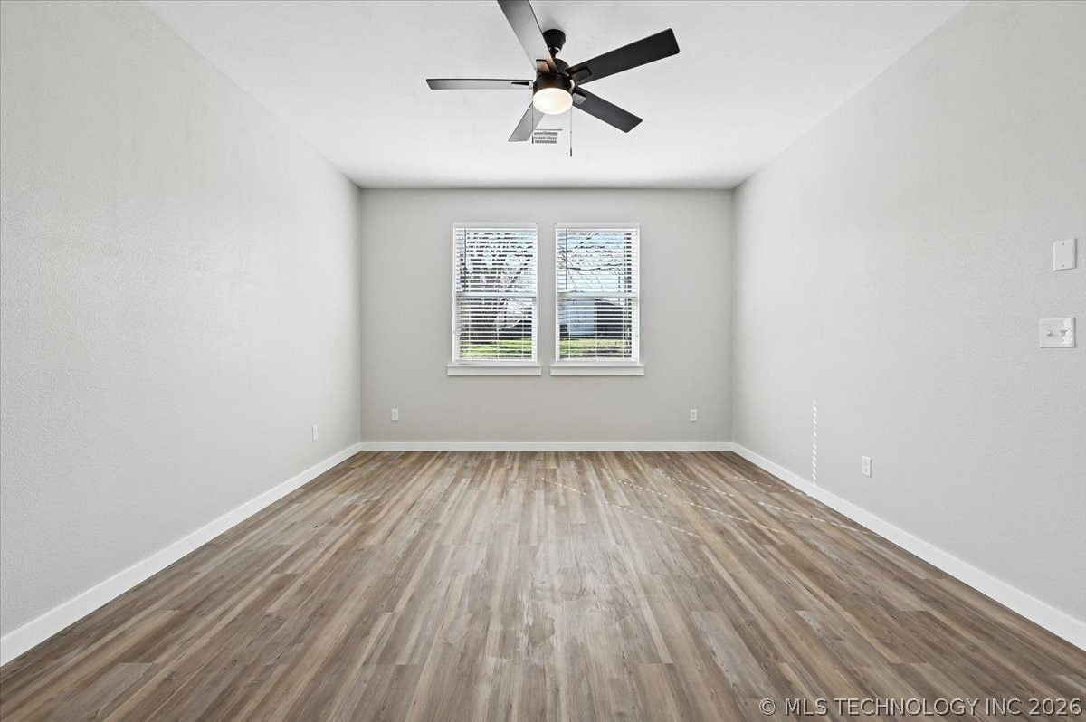 1846 N Utica Avenue Property Photo 18