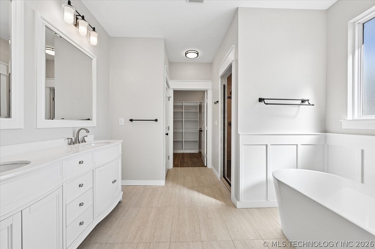 1846 N Utica Avenue Property Photo 20