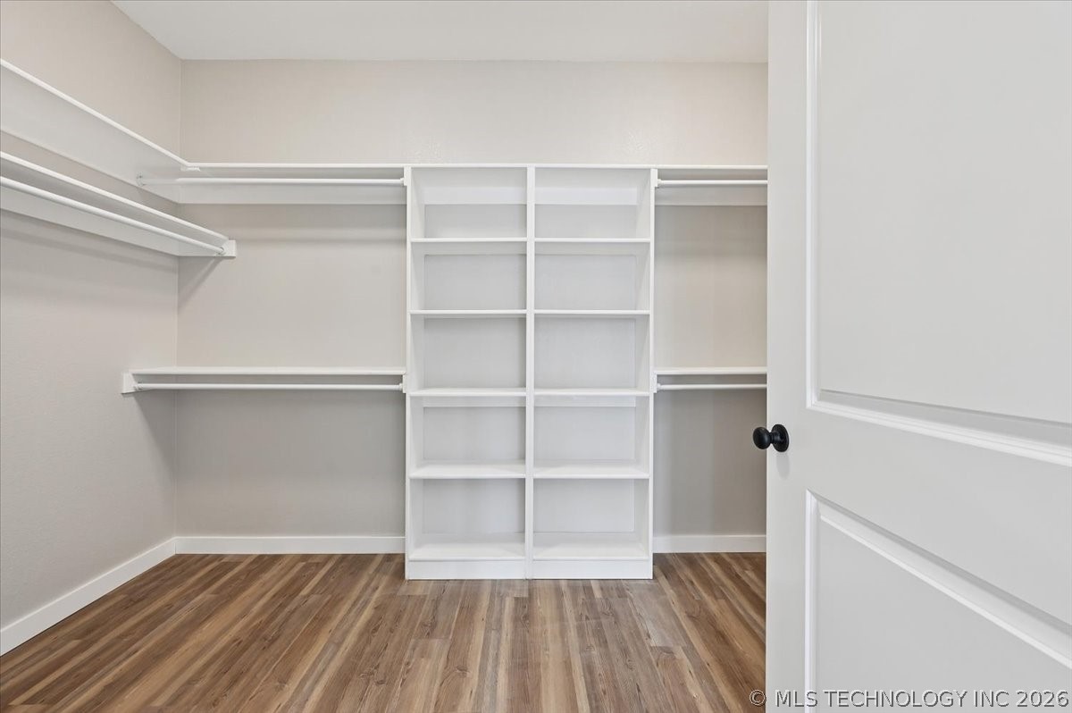 1846 N Utica Avenue Property Photo 25