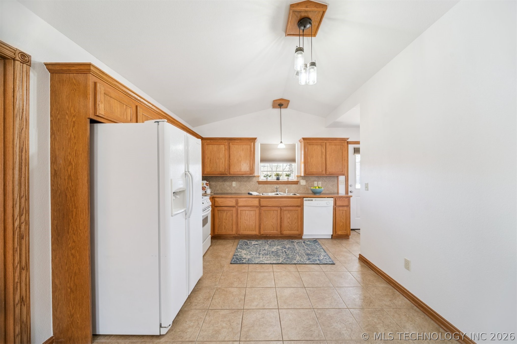 447684 Anchors End 37 Property Photo 4