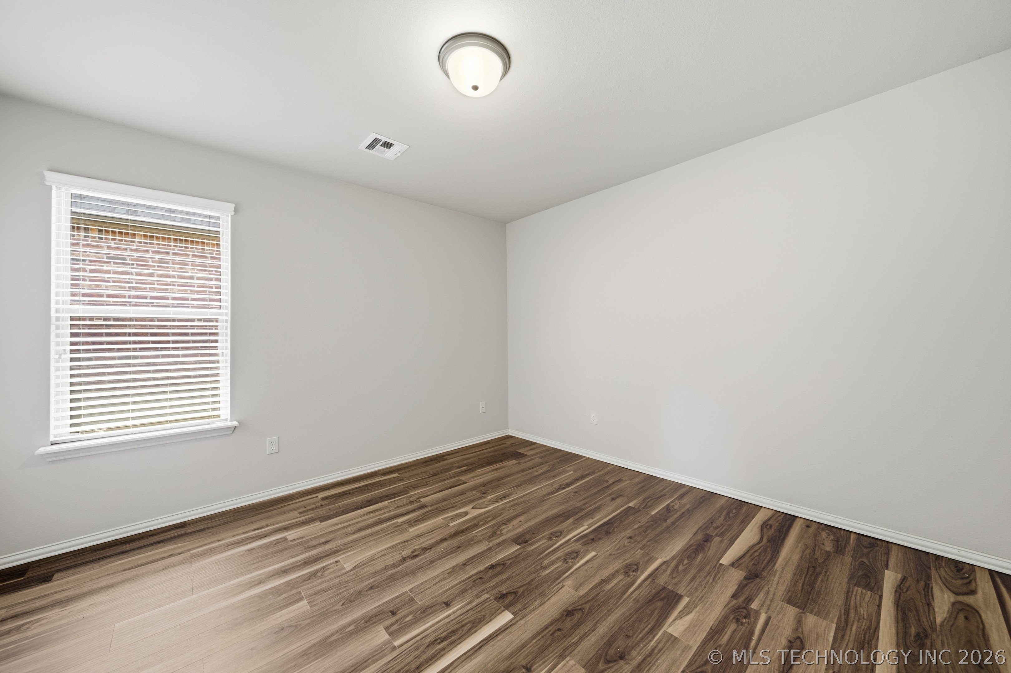 1808 E Jacksonville Street Property Photo 25