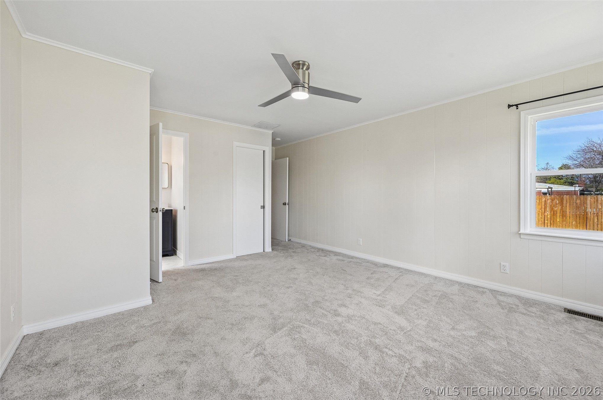 4931 S Madison Avenue Property Photo 18