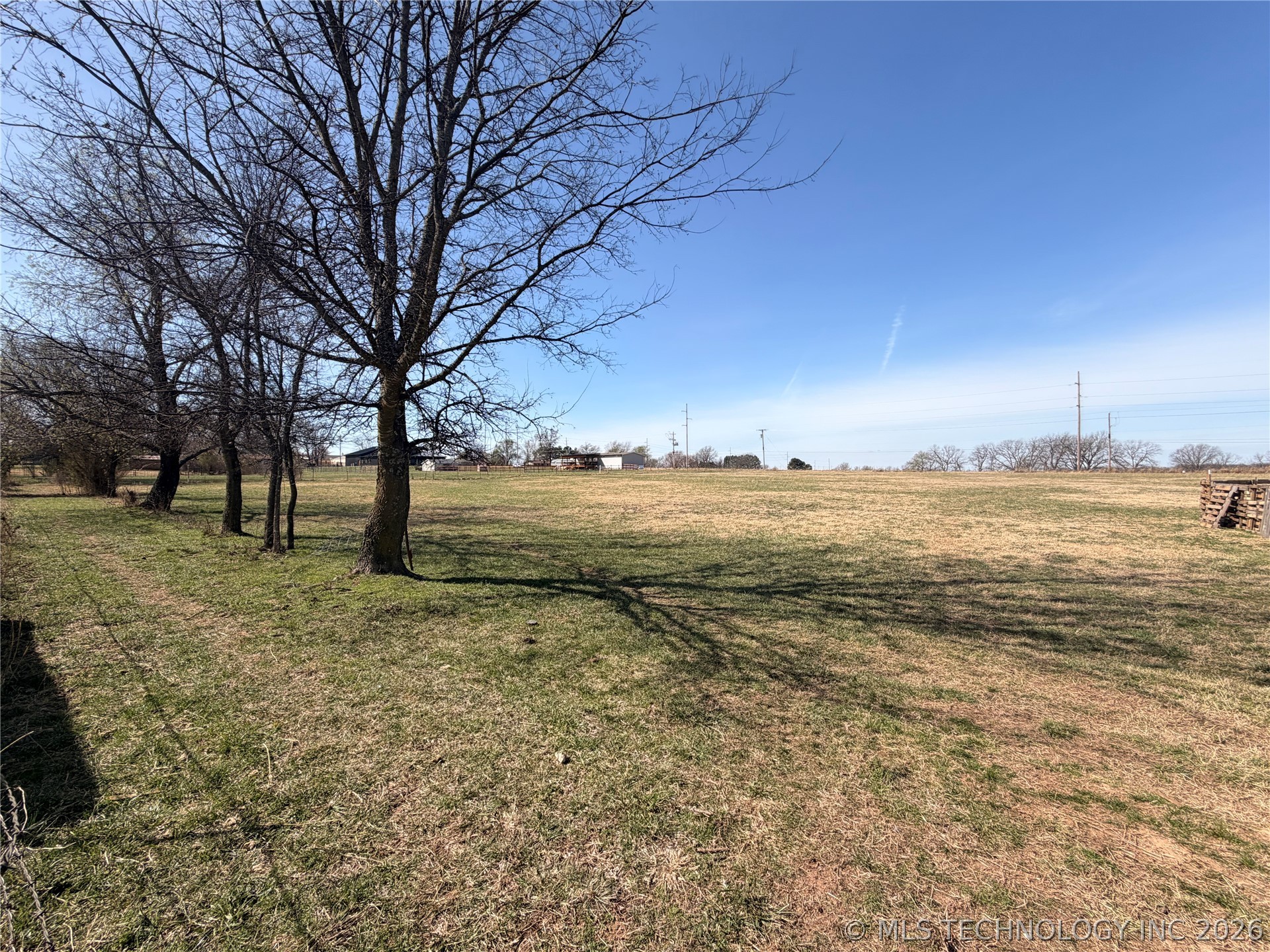 27826 S 630 Road Property Photo 6