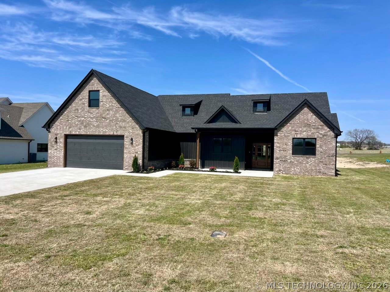 1484 Darlene Lane Property Photo 3