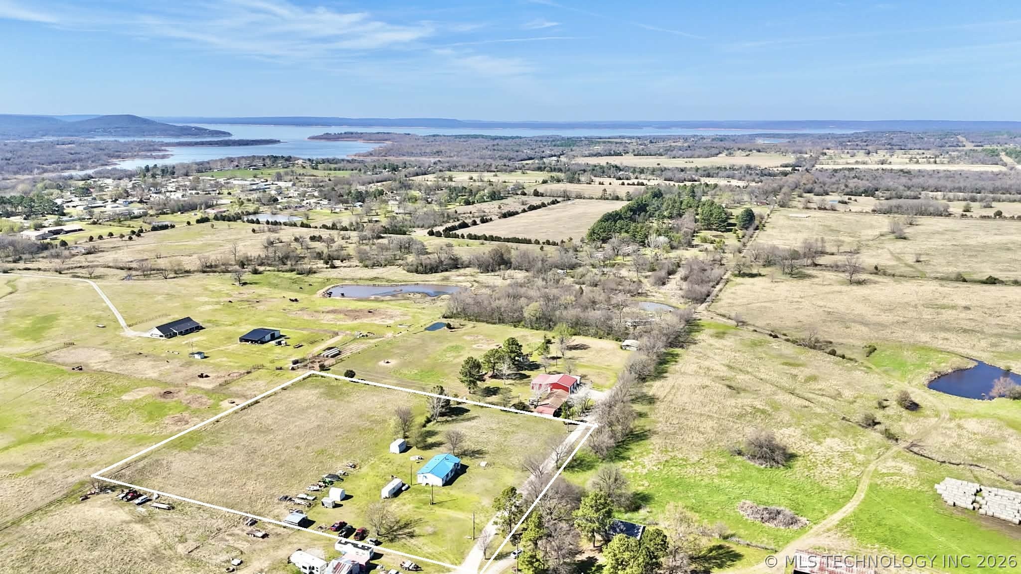 10098 N County Road 4295 Road Property Photo 2