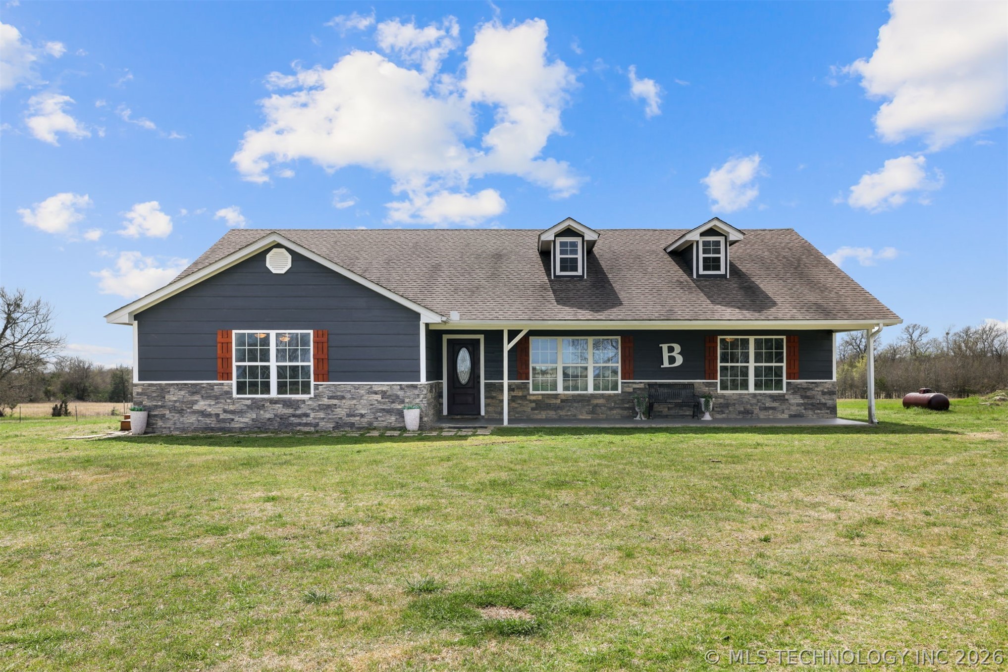 1180 N 4430 Road Property Photo 1