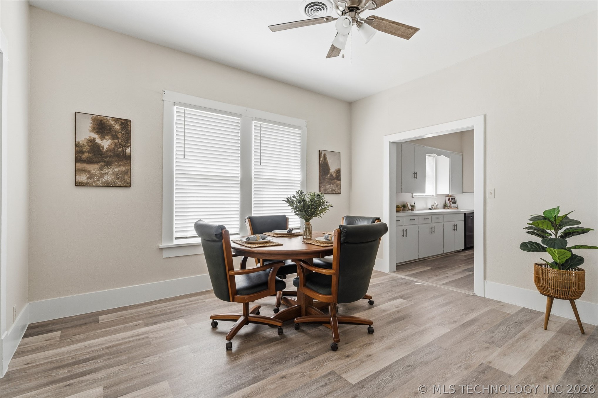1125 Bixby Property Photo 7