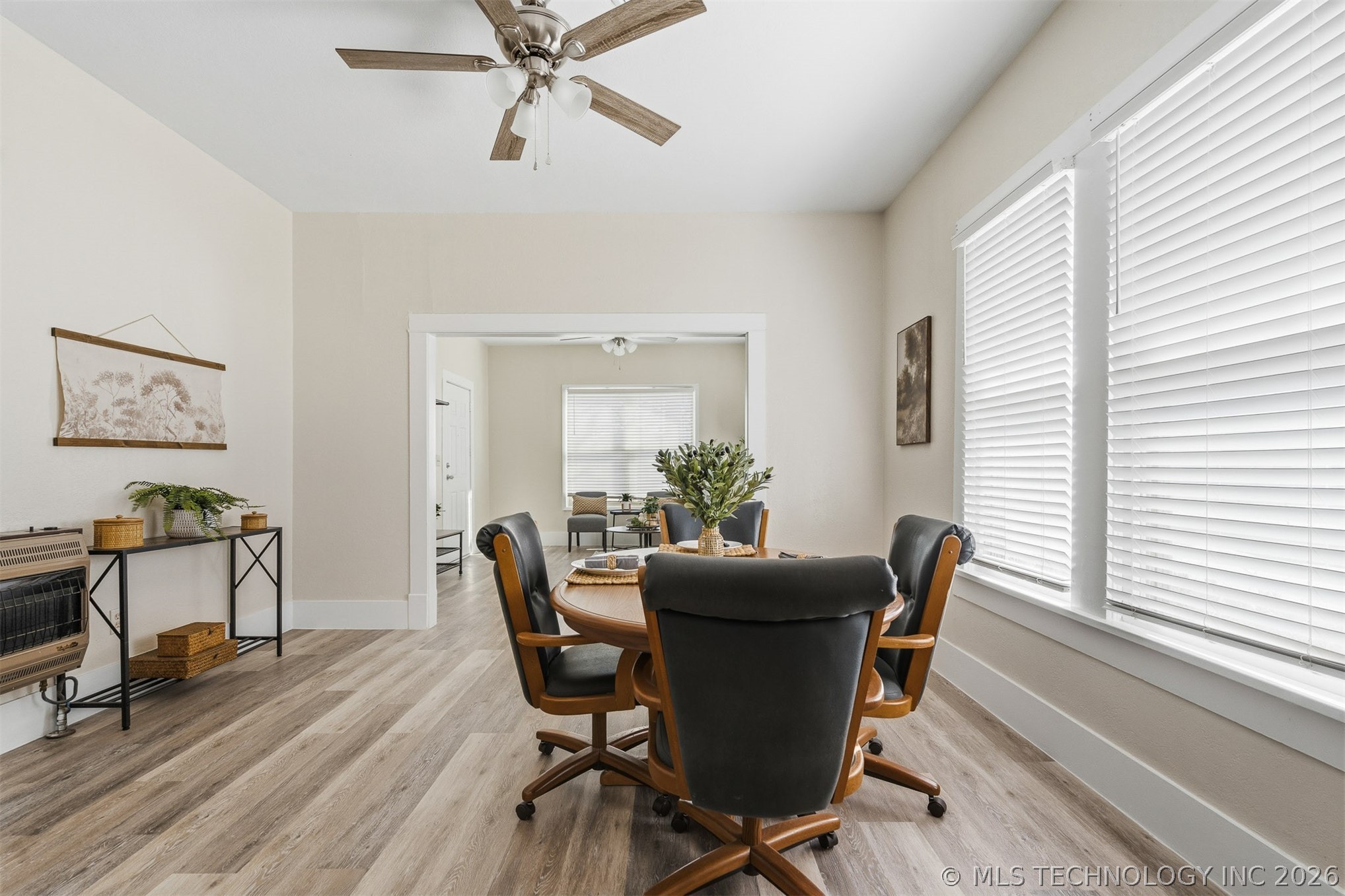 1125 Bixby Property Photo 8