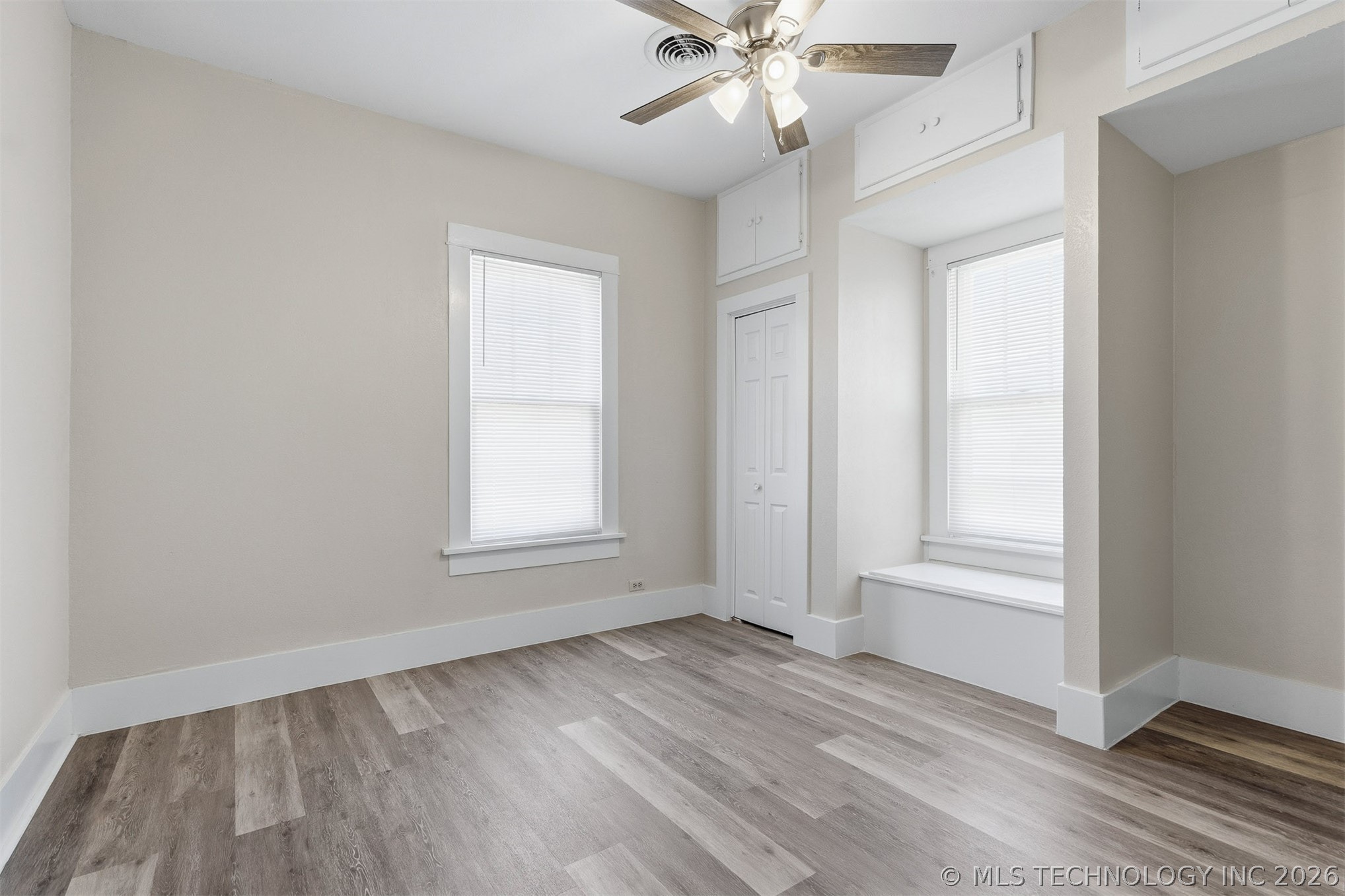 1125 Bixby Property Photo 16